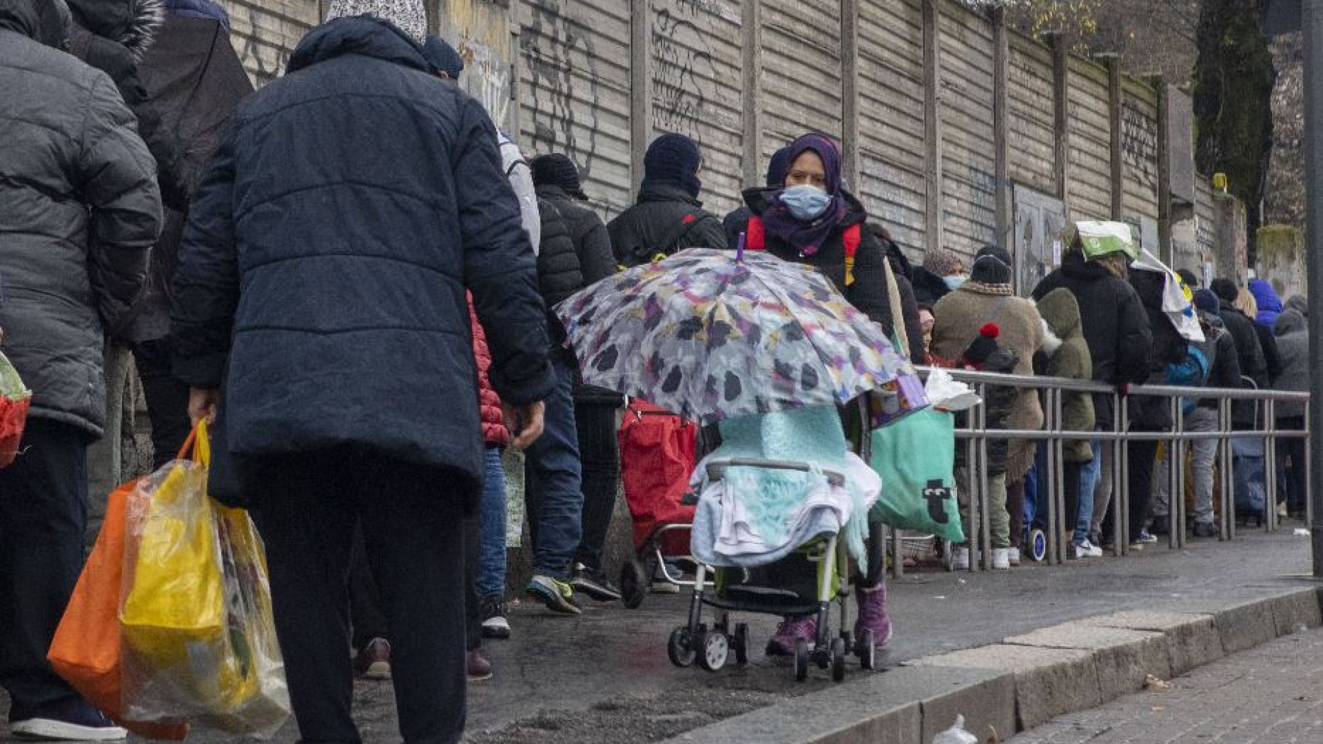 Immagine di Una tassa agli ultraricchi contro i divari sociali