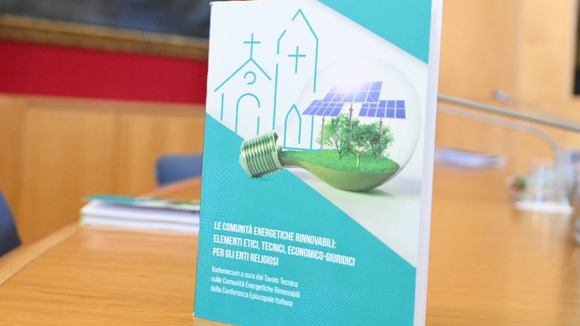 Immagine di Costruire una comunità energetica: le istruzioni nel Vademecum della Cei