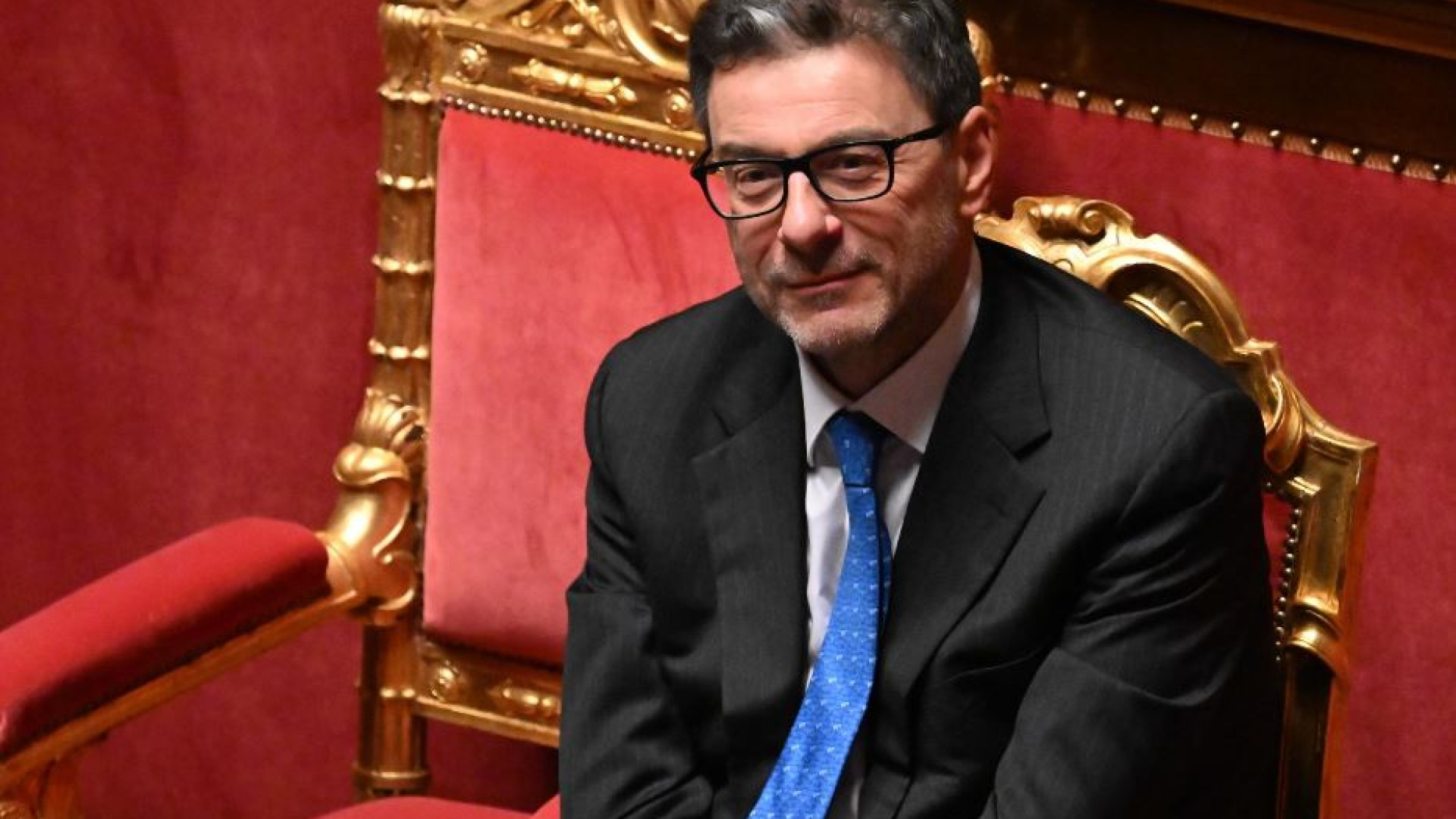 Immagine di Giorgetti e una situazione per nulla normale