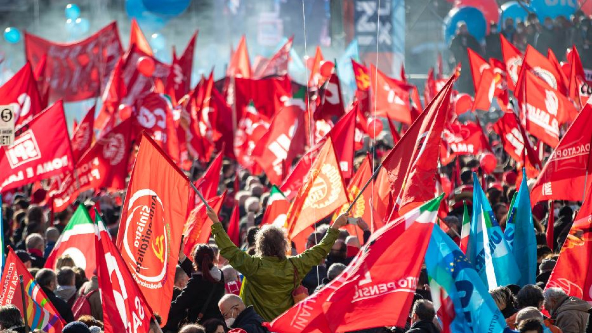 Immagine di Cos'è la precettazione e quali rischi corre chi la vìola