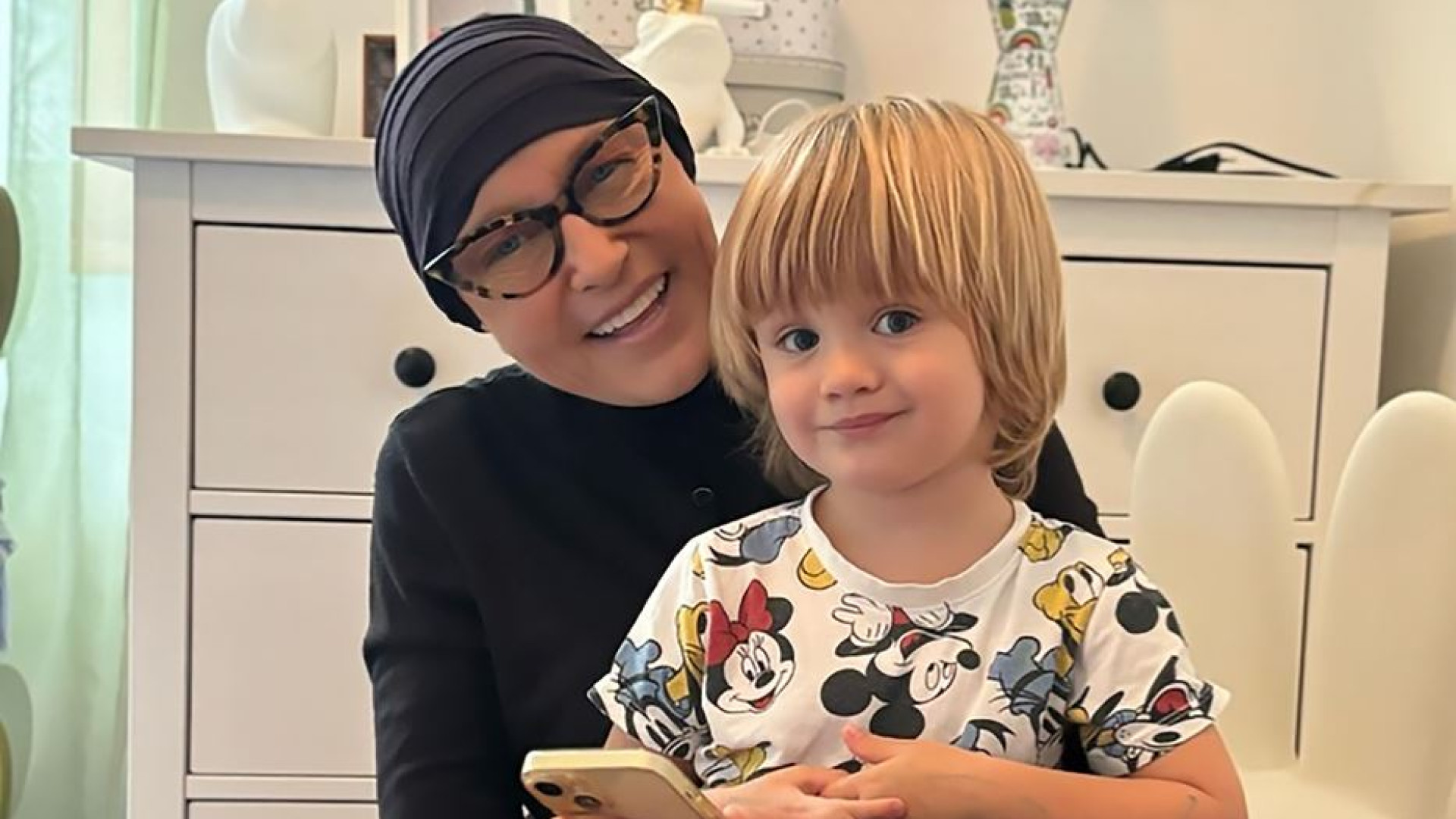 Immagine di Addio a Eleonora Giorgi, l'amore per la famiglia oltre la malattia