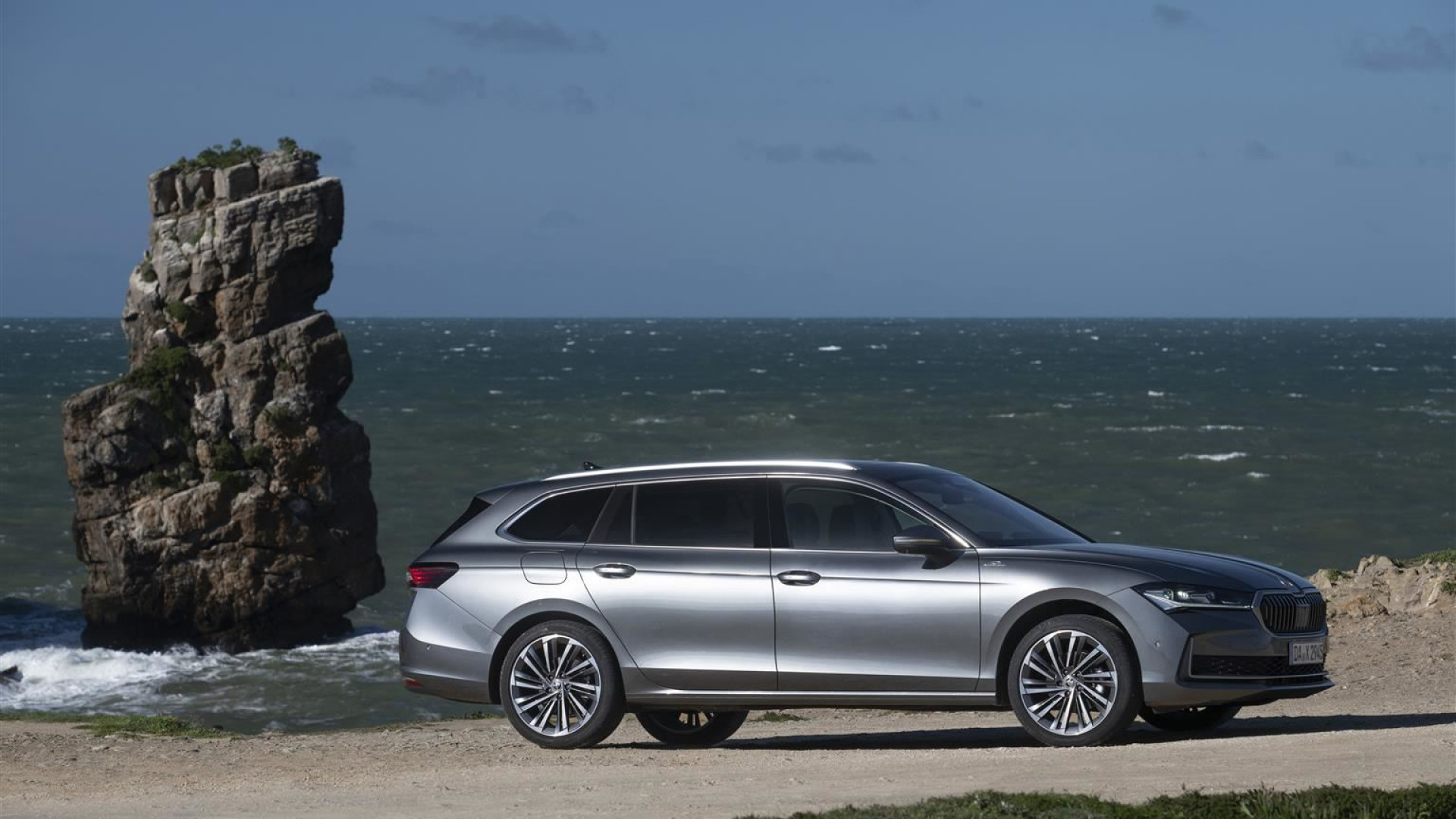 Immagine di Skoda Superb, tecnologia e spazio in formato wagon