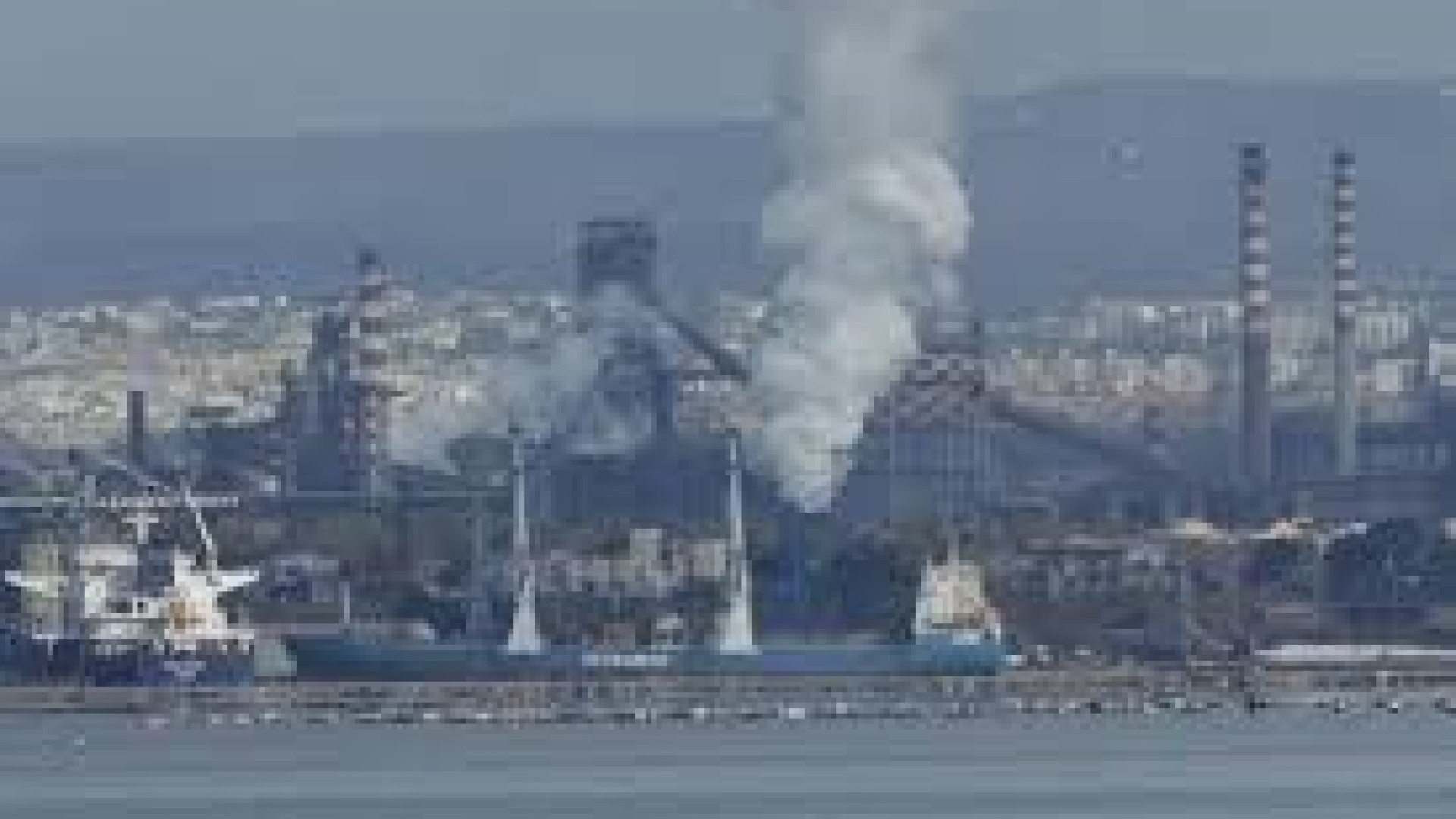 Immagine di Reindustrializzazioni, al via l'alleanza anti-esuberi