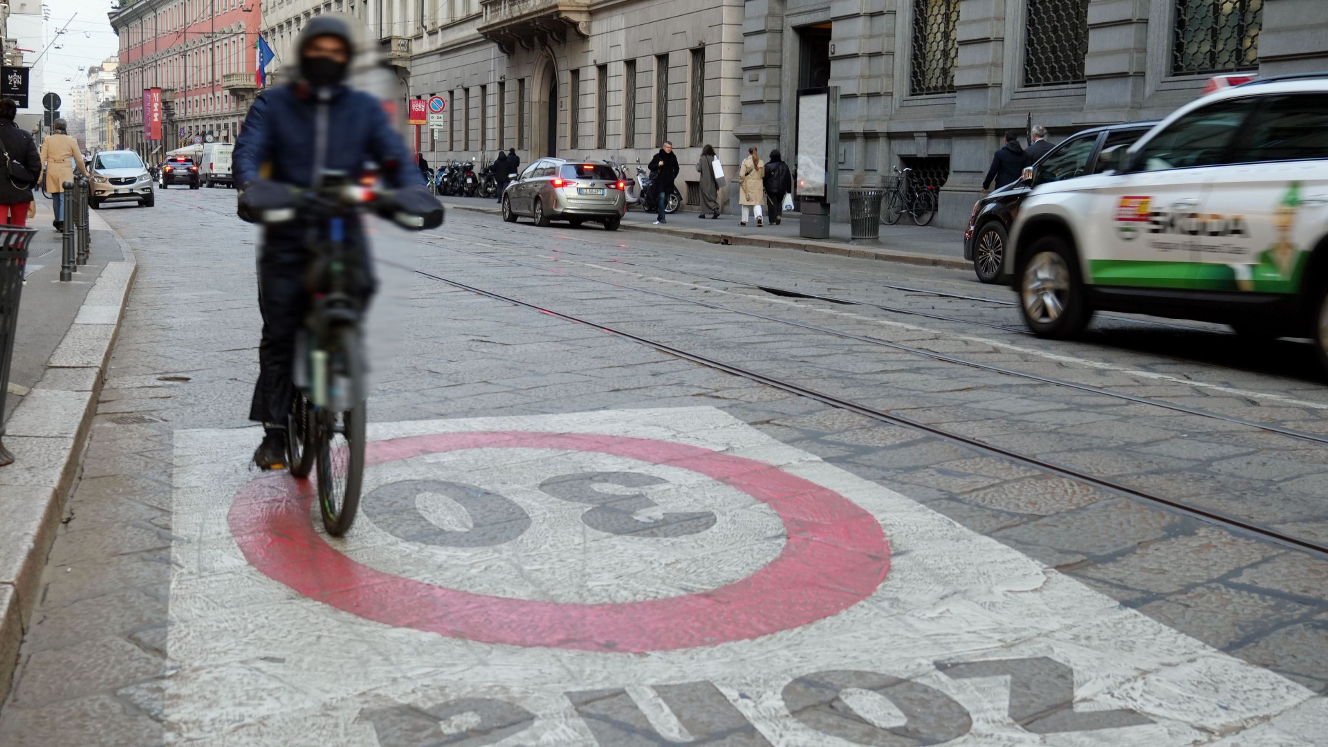 Immagine di Milano, a 30 km all'ora l'inquinamento aumenta: ecco perchè
