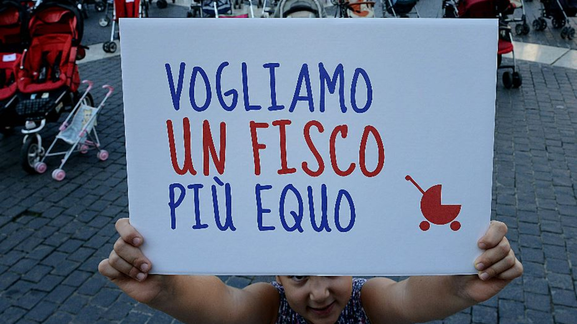 Immagine di Cosa fa il Papa con gli economisti che chiedono giustizia fiscale