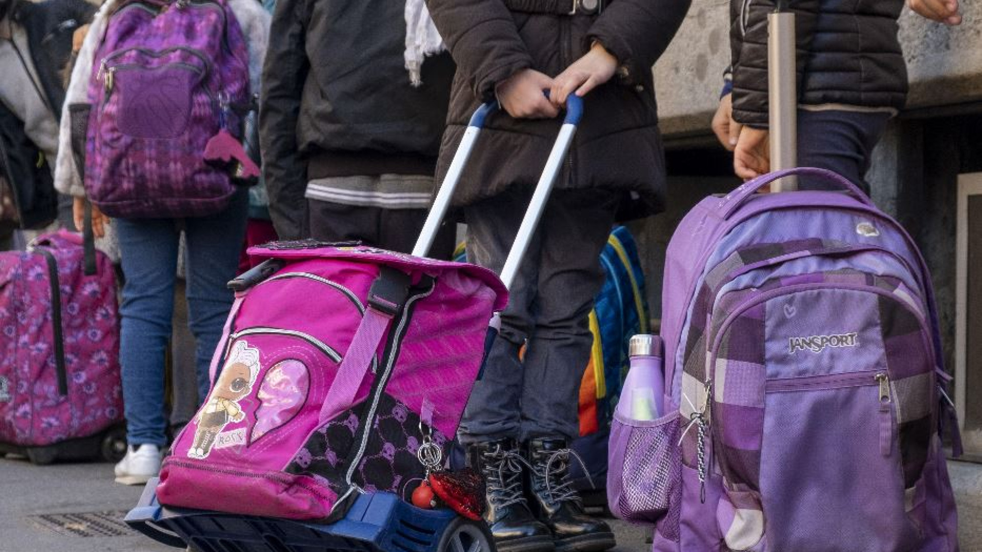 Immagine di Due genitori sono stati arrestati perché minacciavano la maestra del figlio
