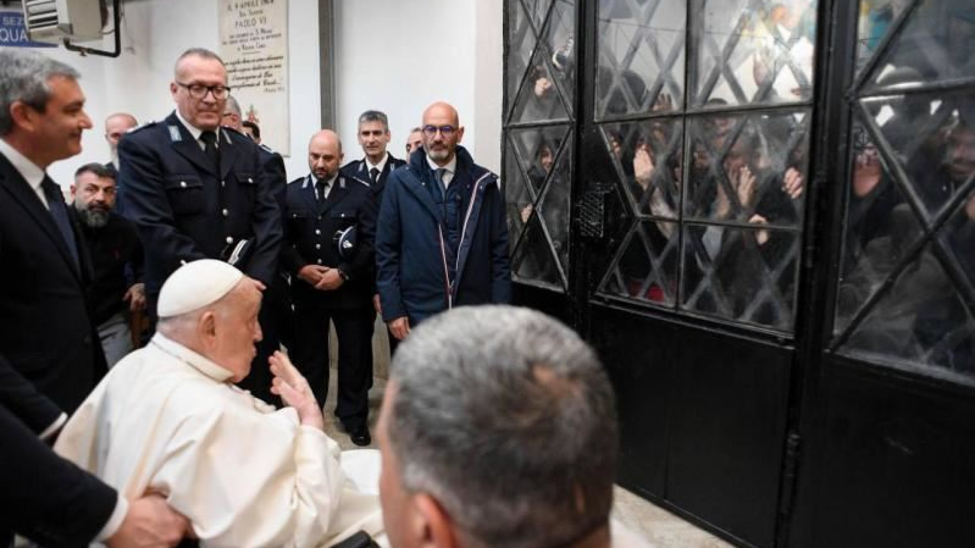 Immagine di «Perché loro e non io?» Il Papa sempre vicino ai detenuti
