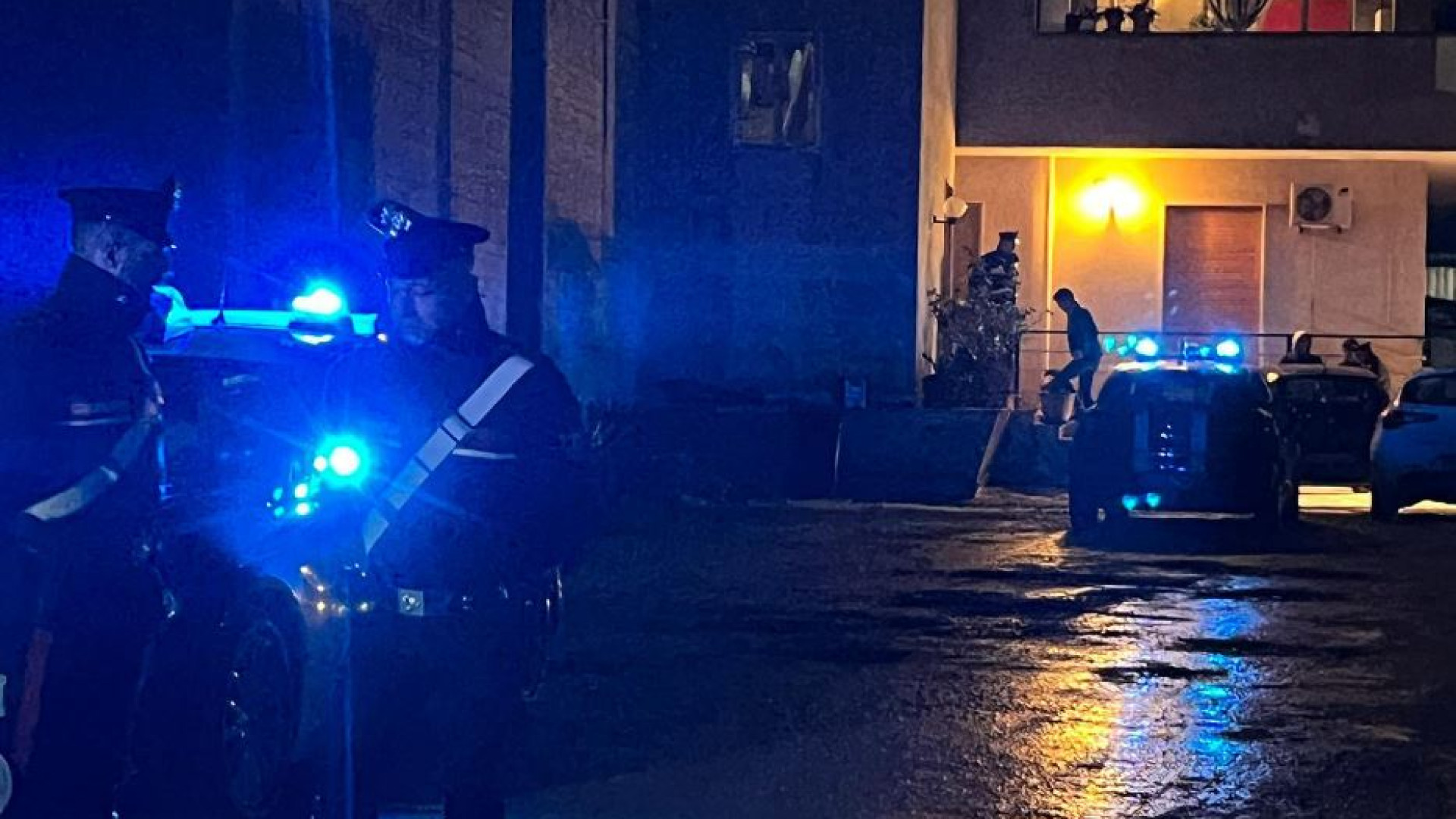 Immagine di Altri due femminicidi. Il vescovo di Andria: «Silenzio e preghiera»