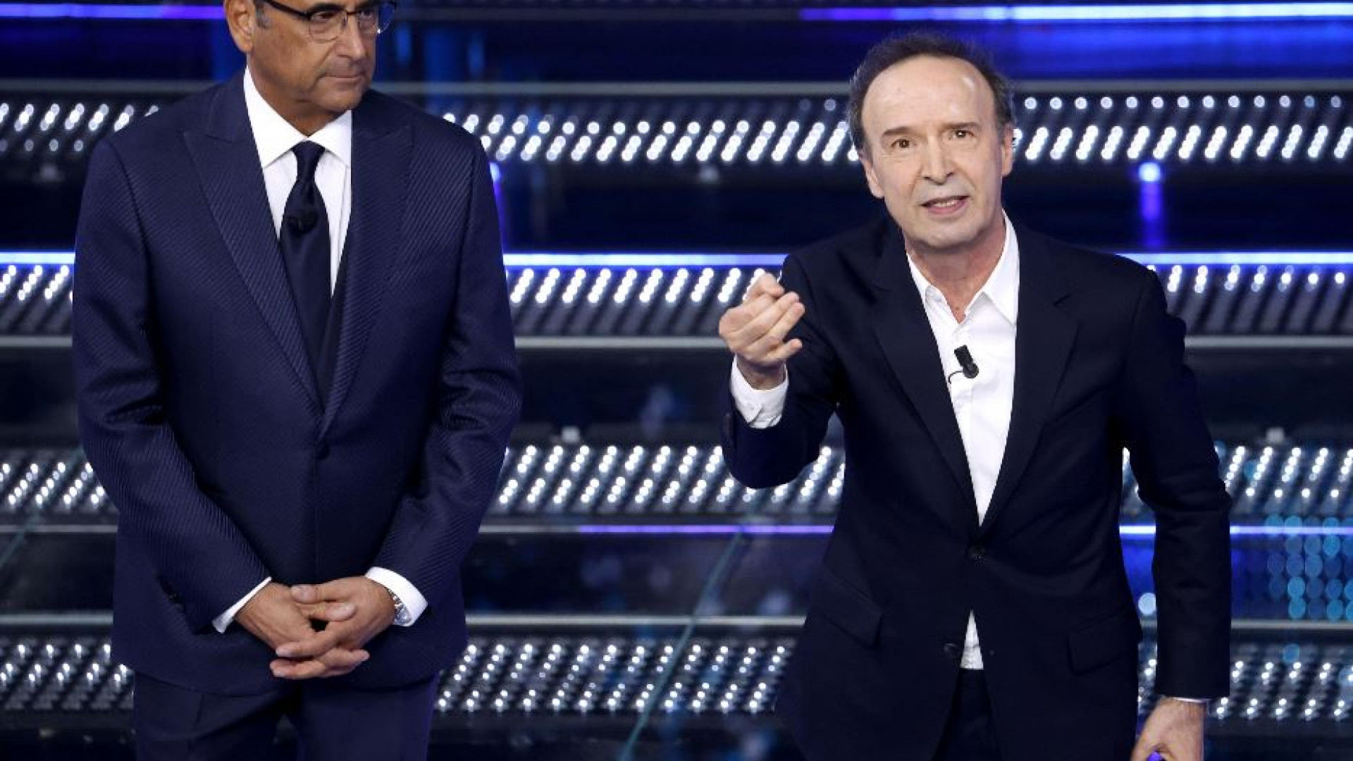 Immagine di Benigni apre il Festival e difende Mattarella: «Siamo orgogliosi di lei»