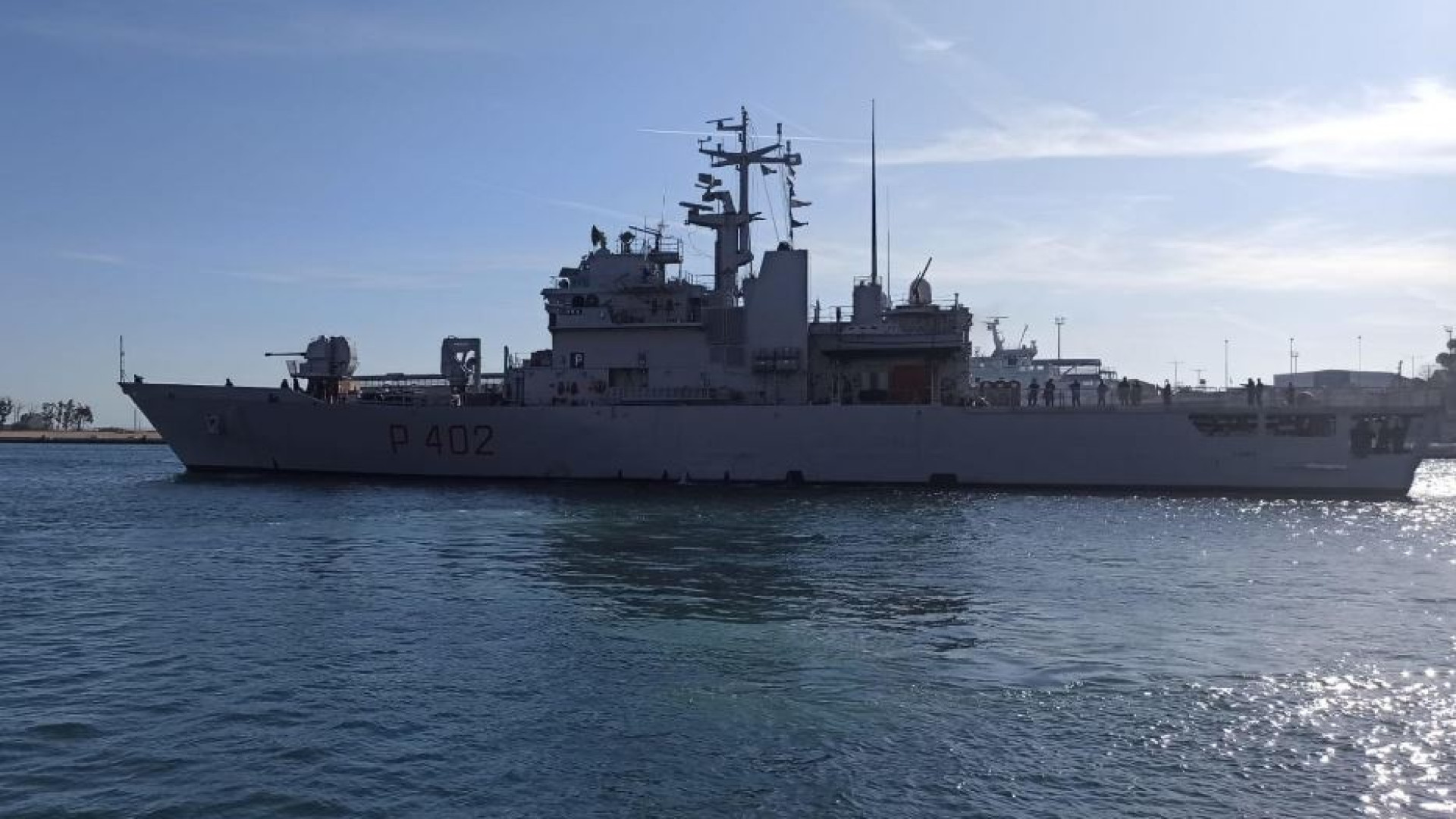 Immagine di È partita da Brindisi la nave con 40 migranti diretta in Albania
