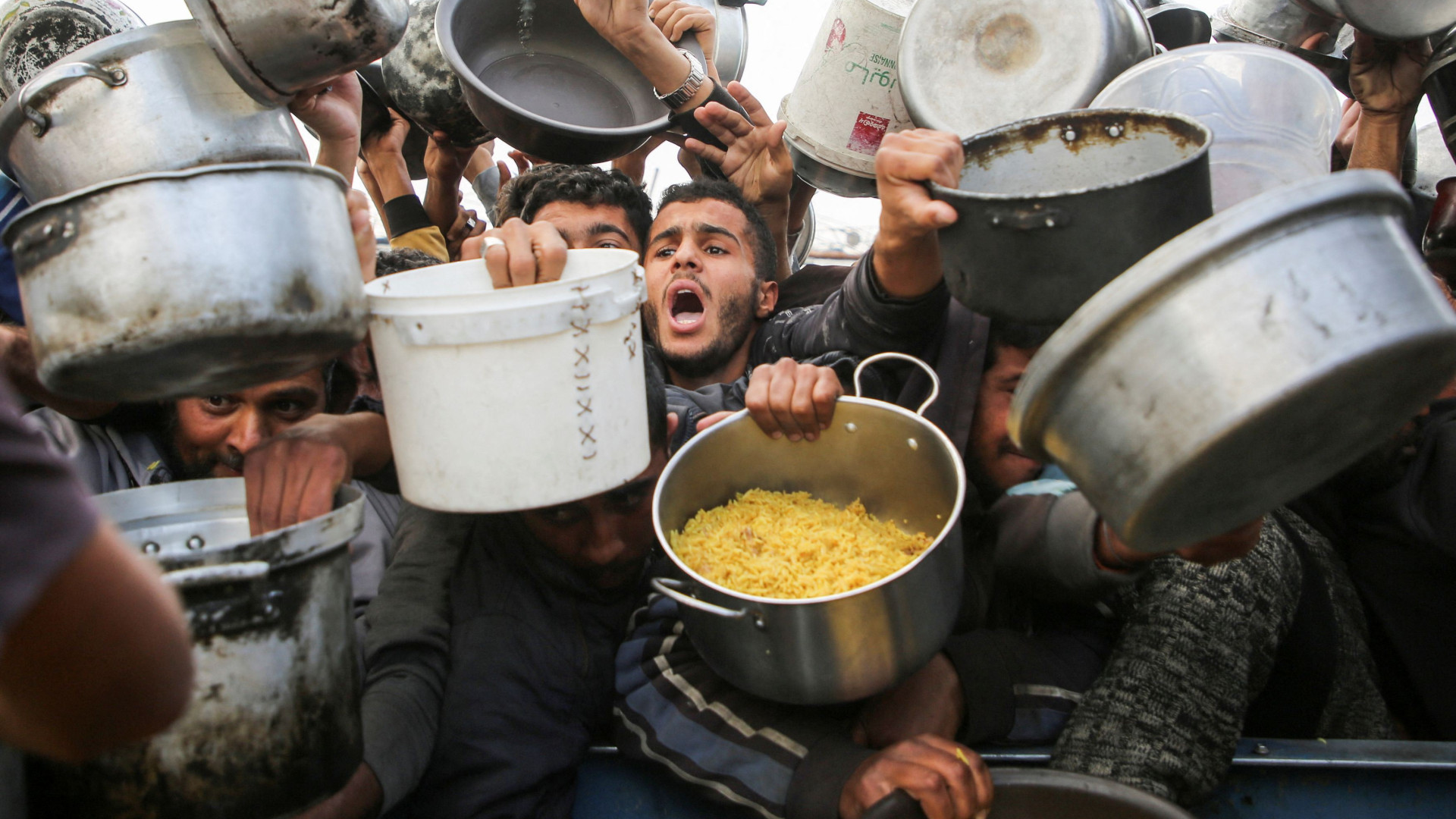 Immagine di Le voci di Gaza: «La guerra è finita ma dov'è casa mia? E i miei cari?»