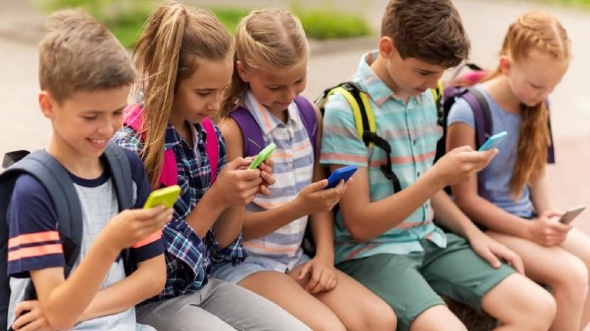 Immagine di Per proteggere i ragazzi in Rete cominciamo dallo smartphone