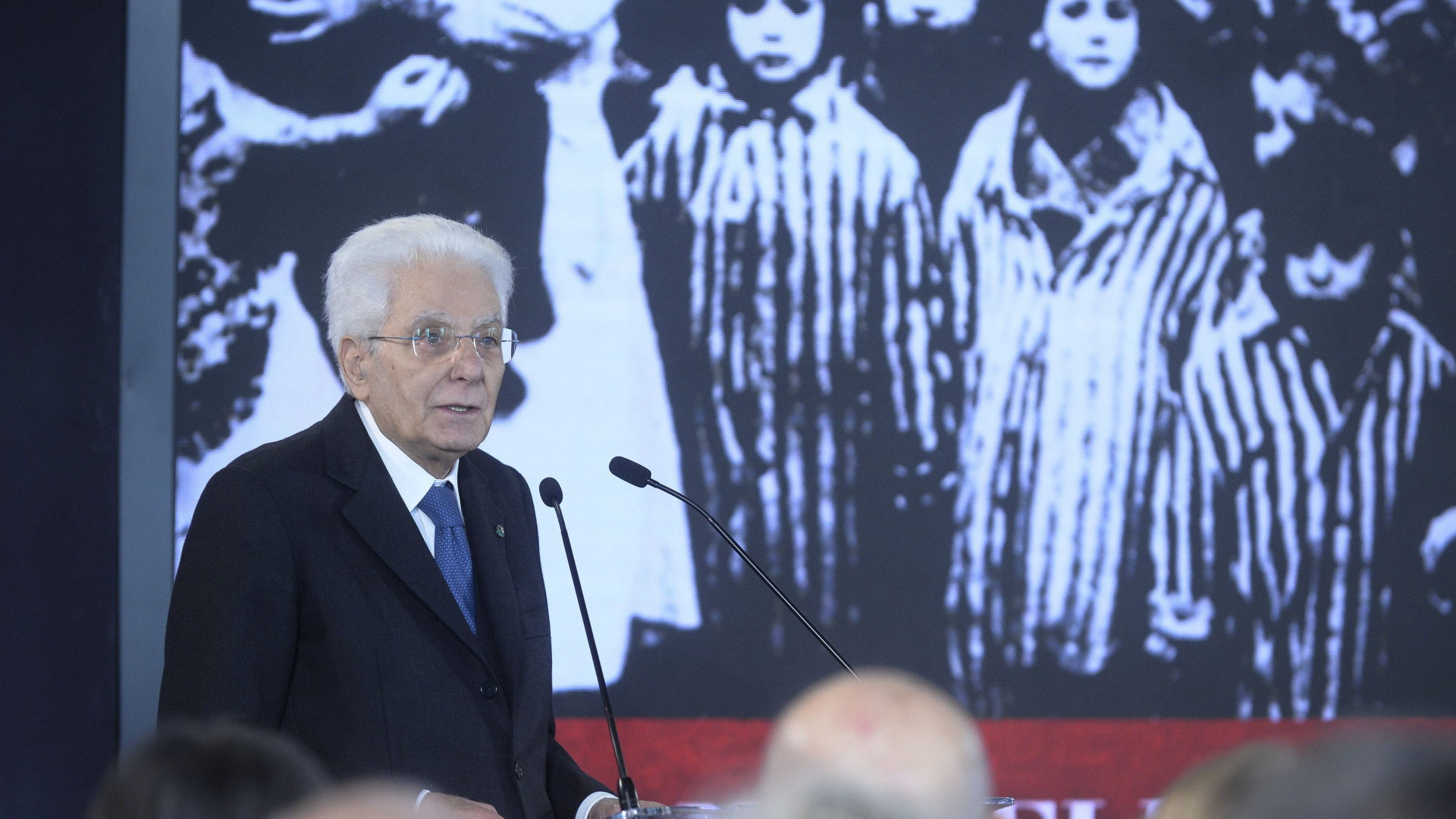Immagine di Mattarella: «Auschwitz l'abisso più oscuro toccato dall'umanità»