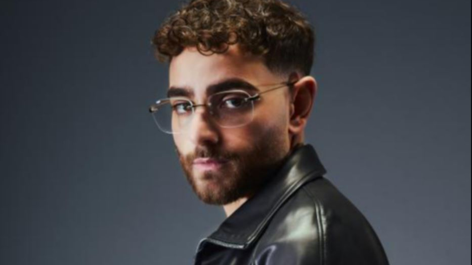 Immagine di Rocco Hunt: «Torno all'Ariston col rap impegnato»