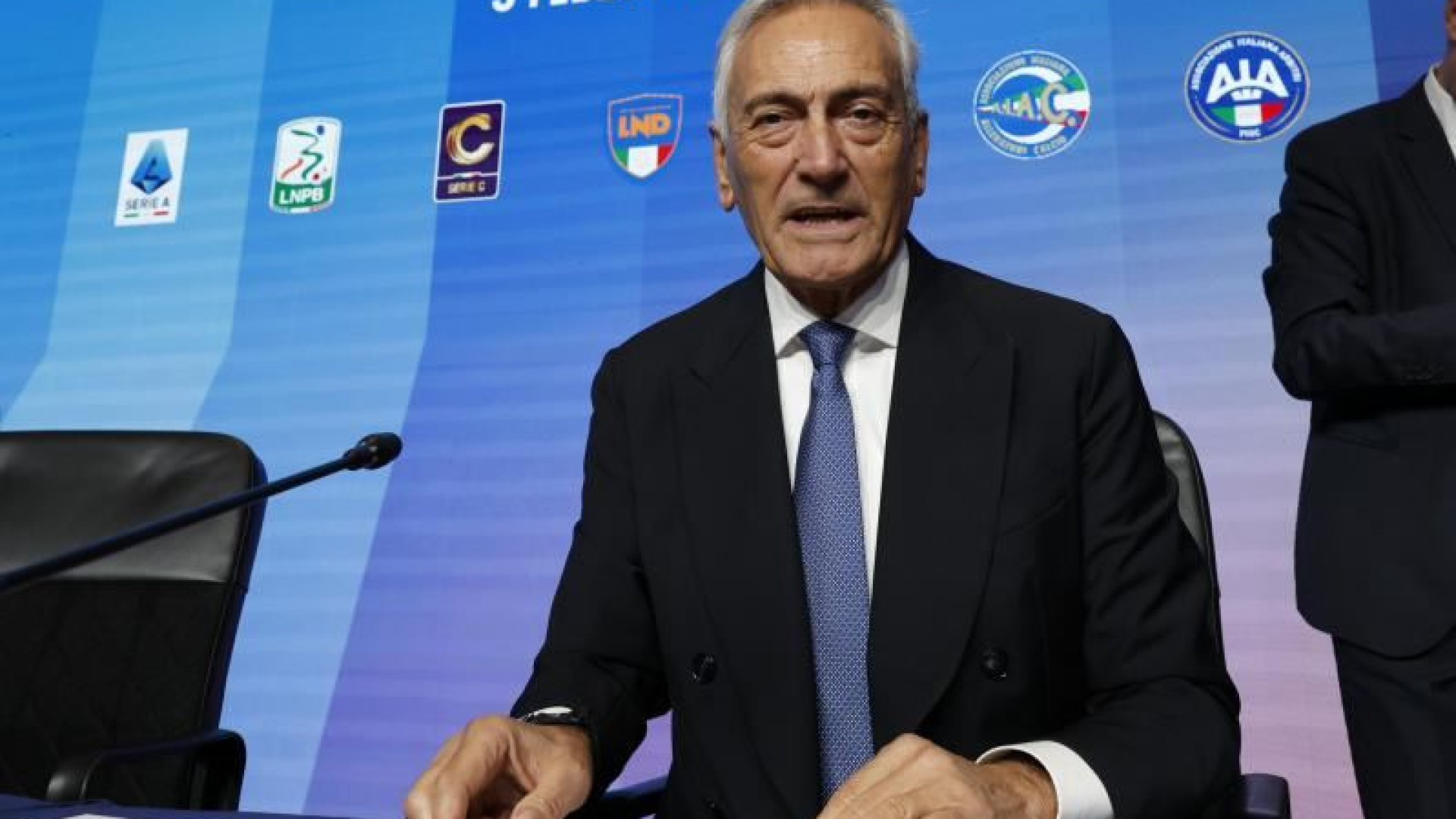 Immagine di Scommesse, il via libera agli sponsor si nasconde nella «riforma del calcio»