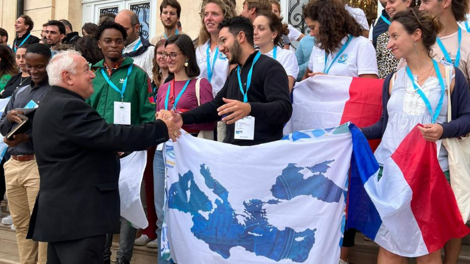 Immagine di Duecento giovani sulla nave scuola della pace che unisce il Mediterraneo