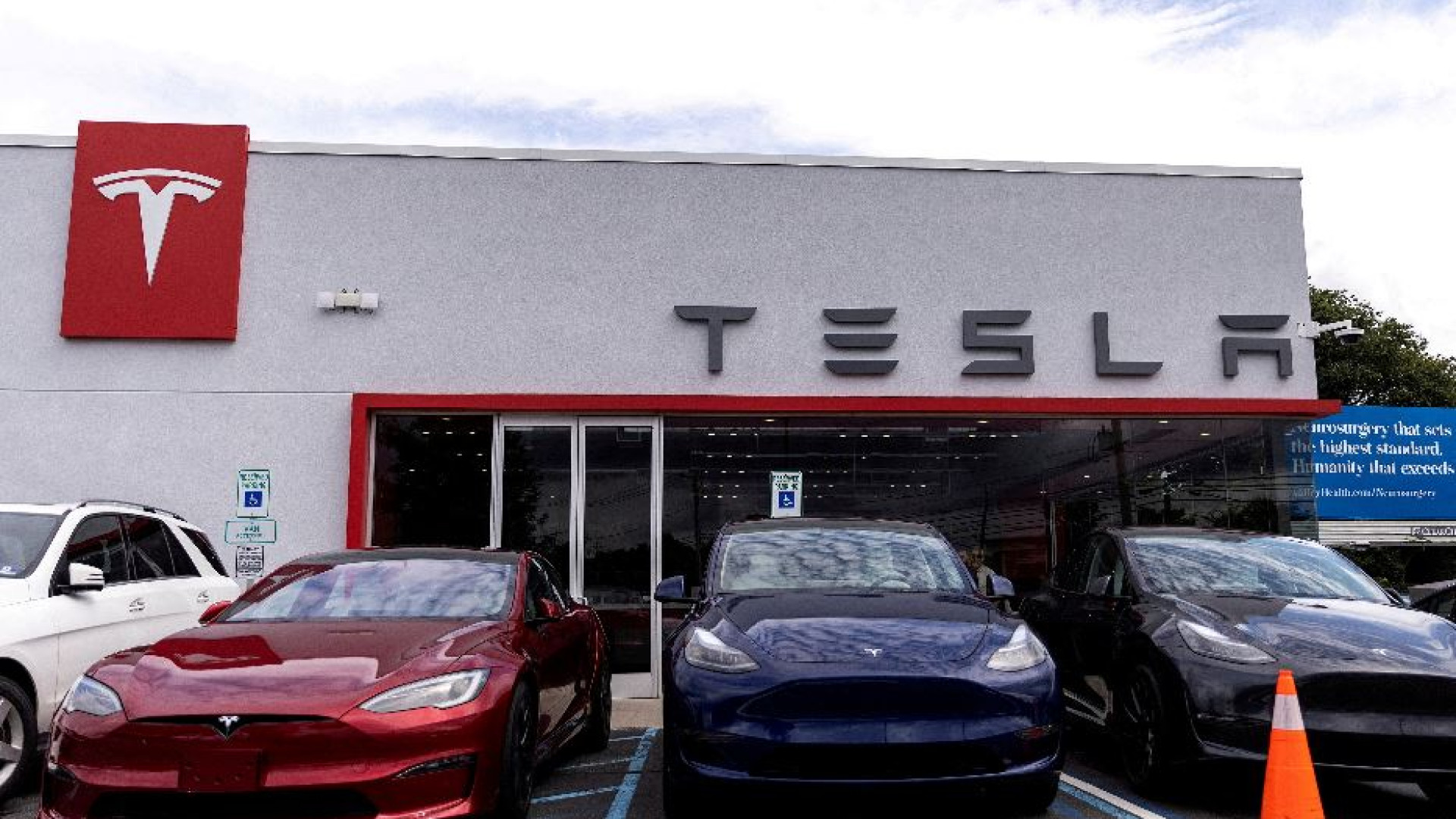 Immagine di Incubo multe sull’auto europea Tesla ringrazia e si arricchisce