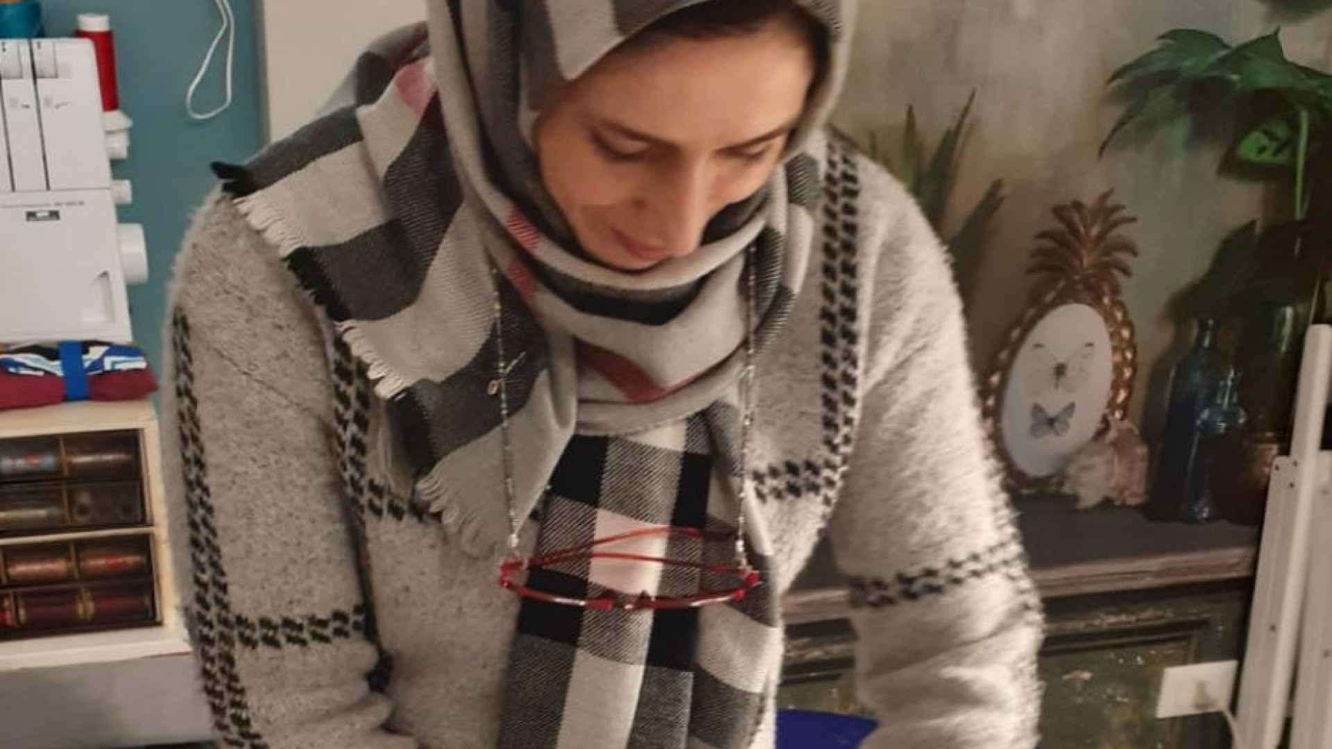 Immagine di In fuga dall'Afghanistan, con ago e filo la nuova vita di Mariam