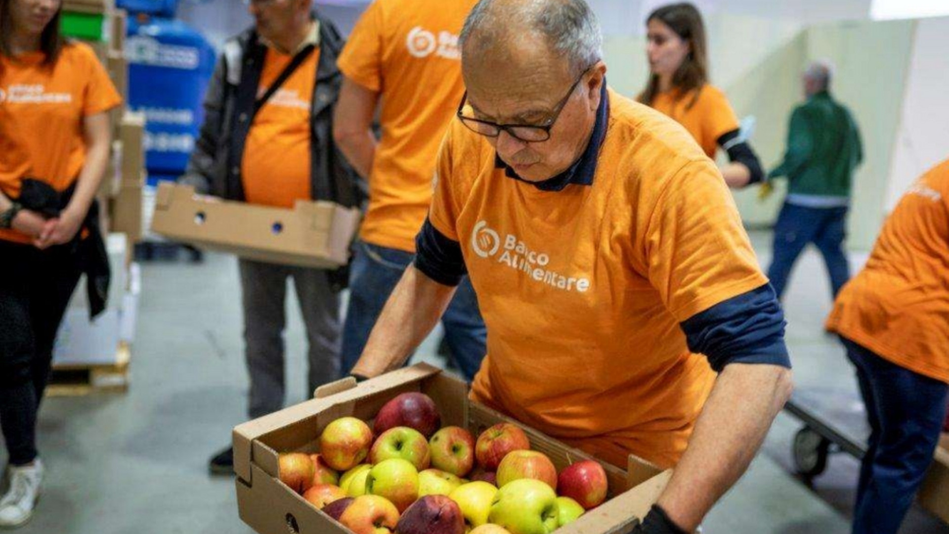 Immagine di Aumentano i poveri ma cibo e aiuti sono a rischio. Terzo settore in difficoltà