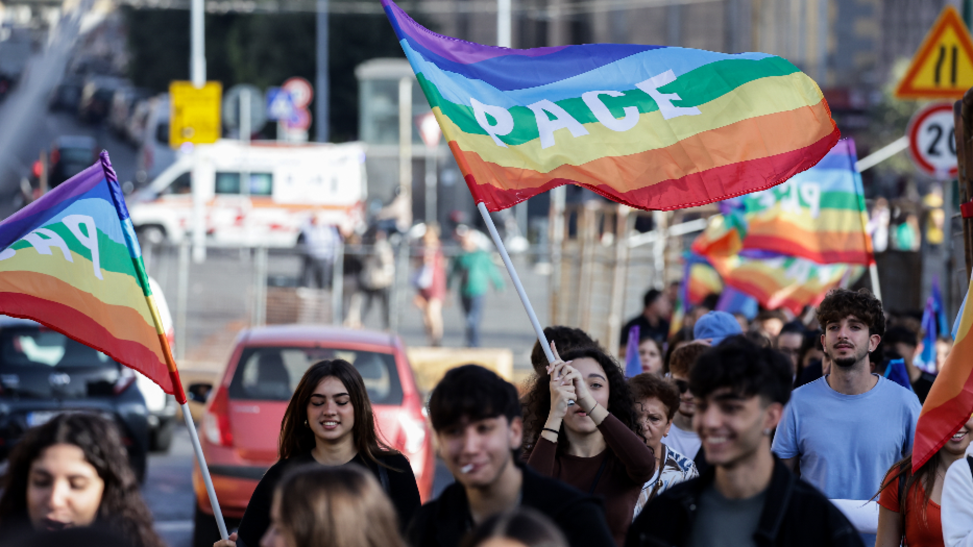 Immagine di La società civile è pronta alla piazza. «Il sogno è un’Europa non violenta»