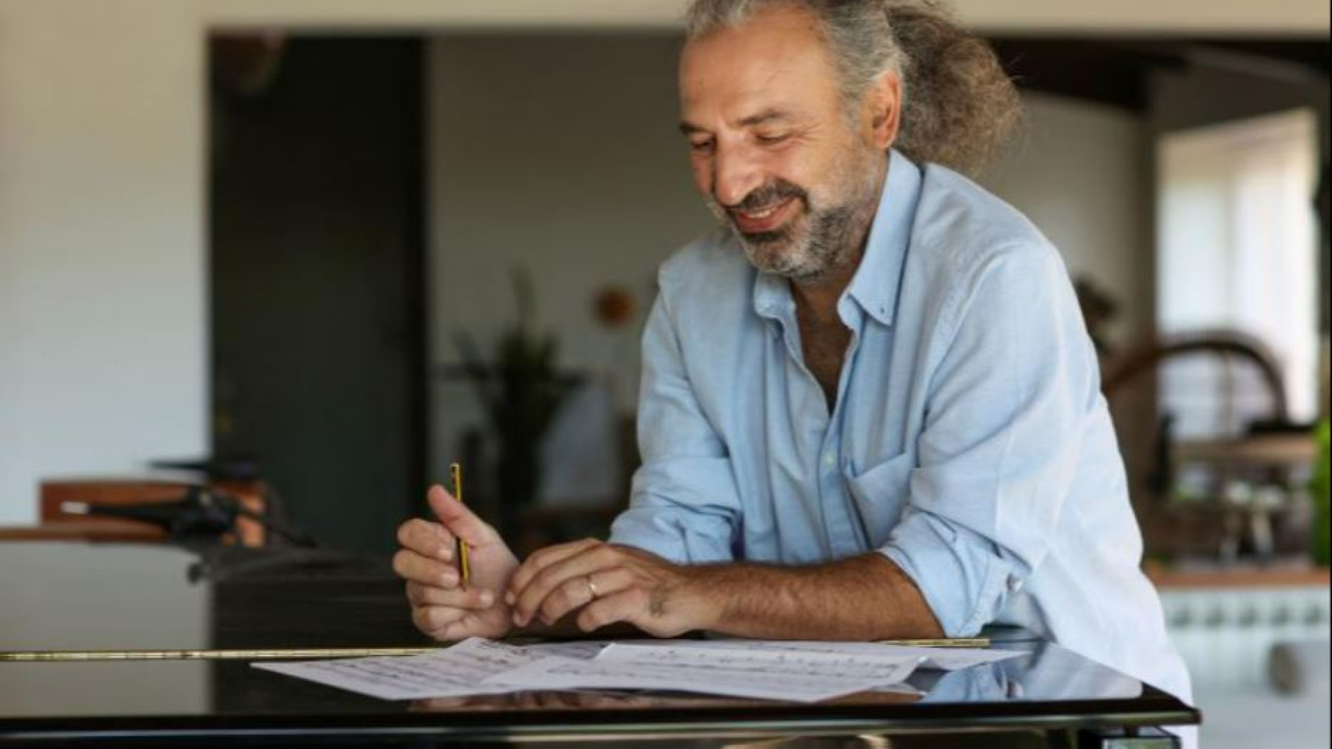 Immagine di Bollani & Friends: «Il nostro jazz per la pace supera i confini»