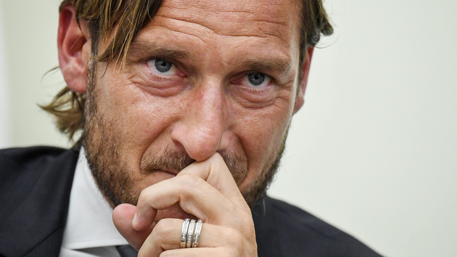 Immagine di Totti a Mosca, ospite d'onore a un evento: scoppia la polemica