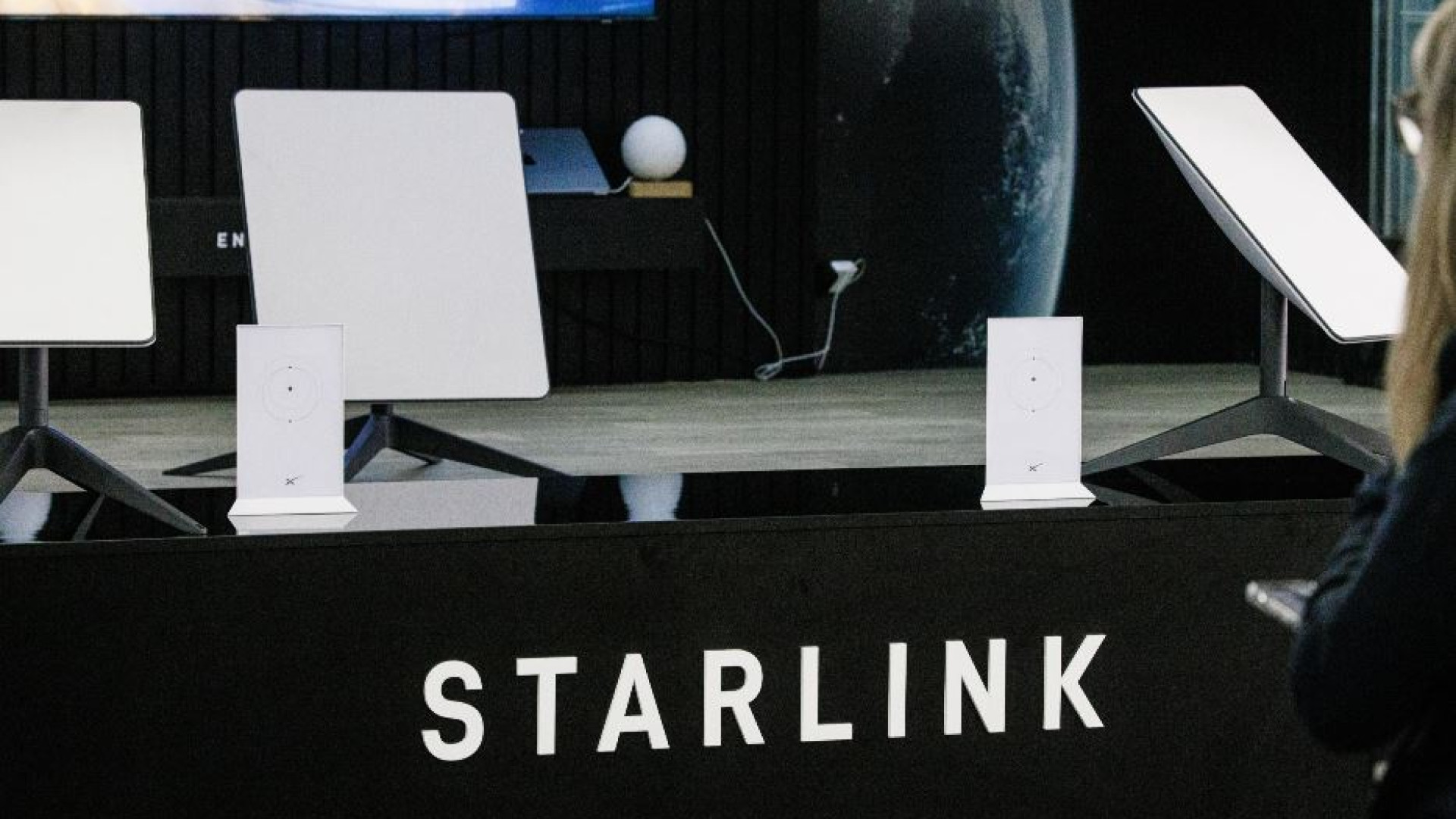 Immagine di Perché la rete satellitare Starlink è fondamentale per l'Ucraina