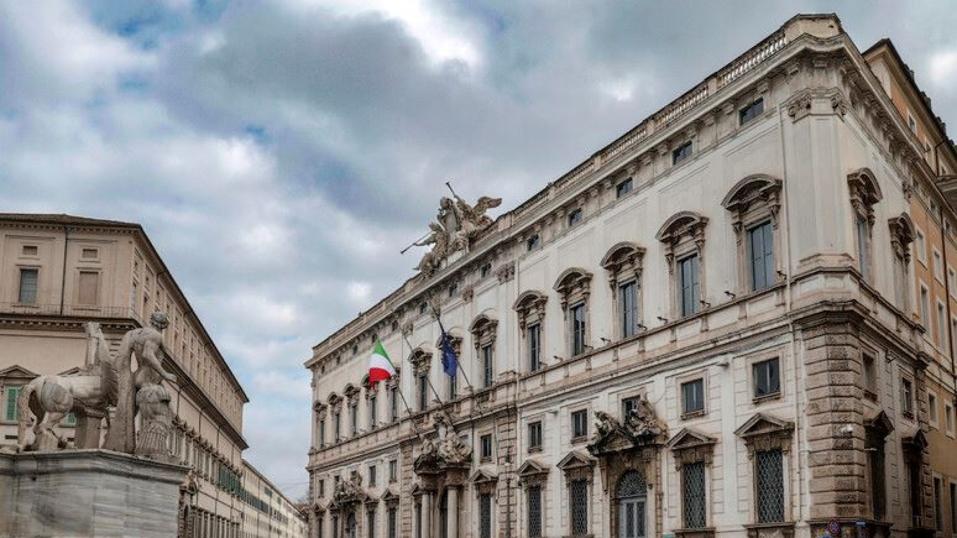 Immagine di Documento dei giuristi: «Incostituzionale, è deriva autoritaria»