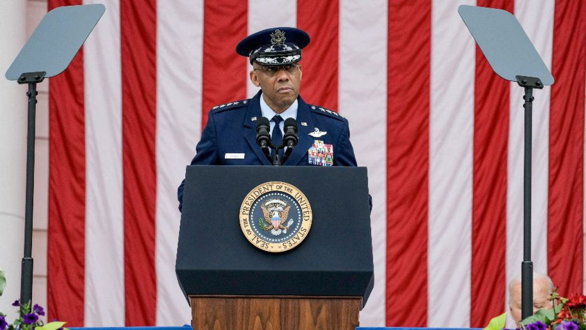 Immagine di La scure di Trump sul Pentagono: licenziato il capo di Stato maggiore