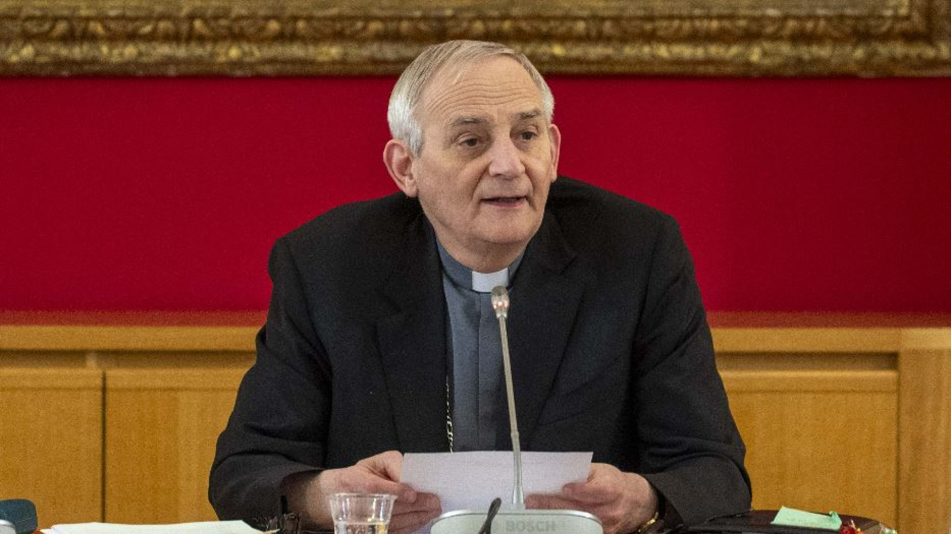 Immagine di Zuppi: «Amnistia per i detenuti. In Europa no alla logica delle armi»