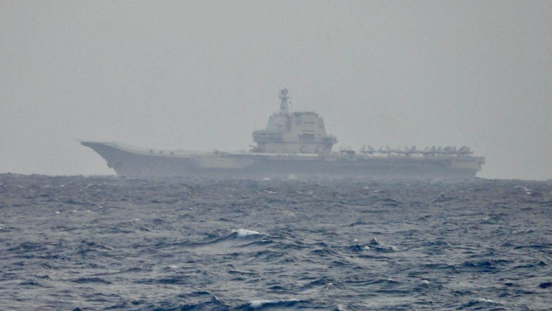 Immagine di La Cina alza i toni con Taiwan: navi da guerra e aerei attorno all'isola