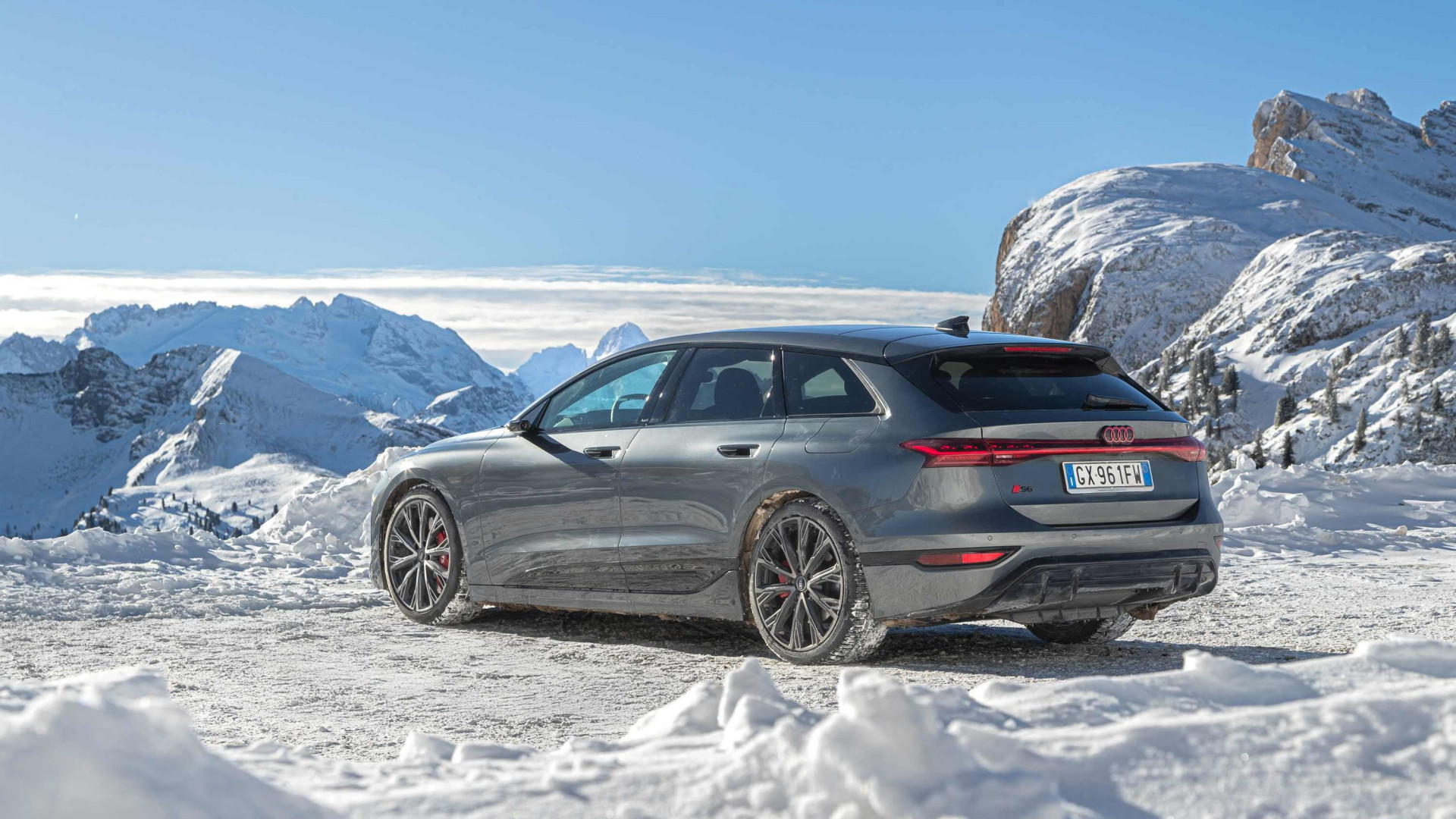 Immagine di Audi A6 e-tron, l'eccellenza immaginabile. E anche di più