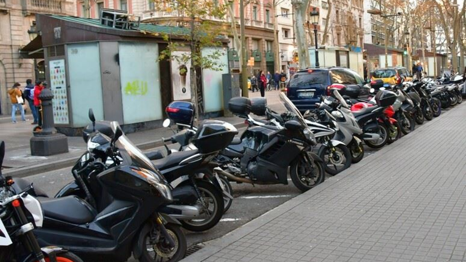 Immagine di Moto e scooter: vendite a picco a febbraio. Ecco perché