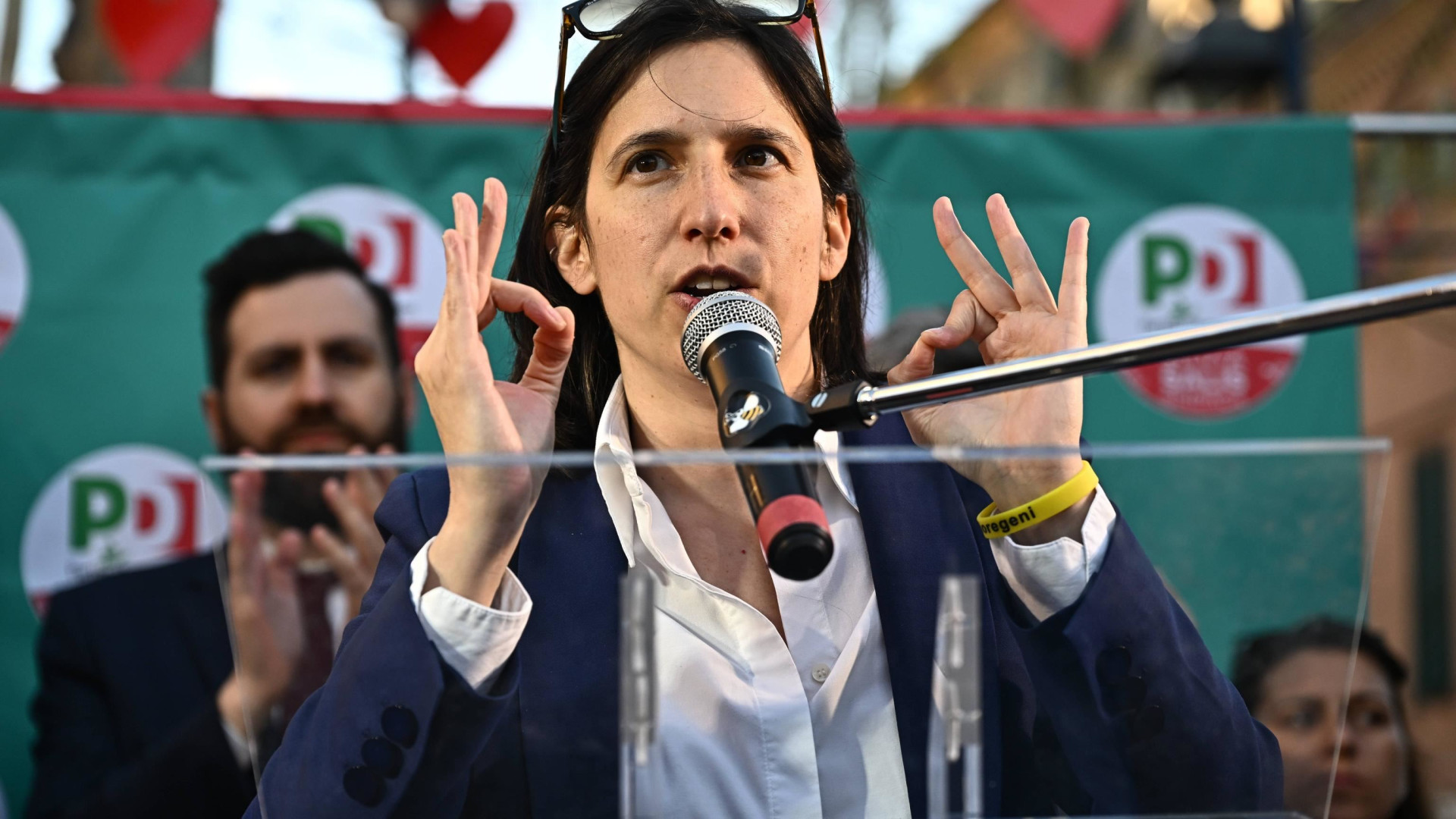 Immagine di Centrodestra, al 40% niente ballottaggio per il sindaco. Le opposizioni insorgono