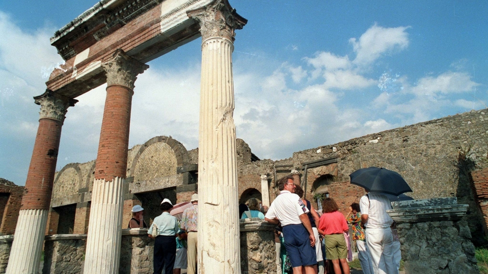 Immagine di Pompei, da un armadio spuntano gli oggetti d'uso del “ceto medio”