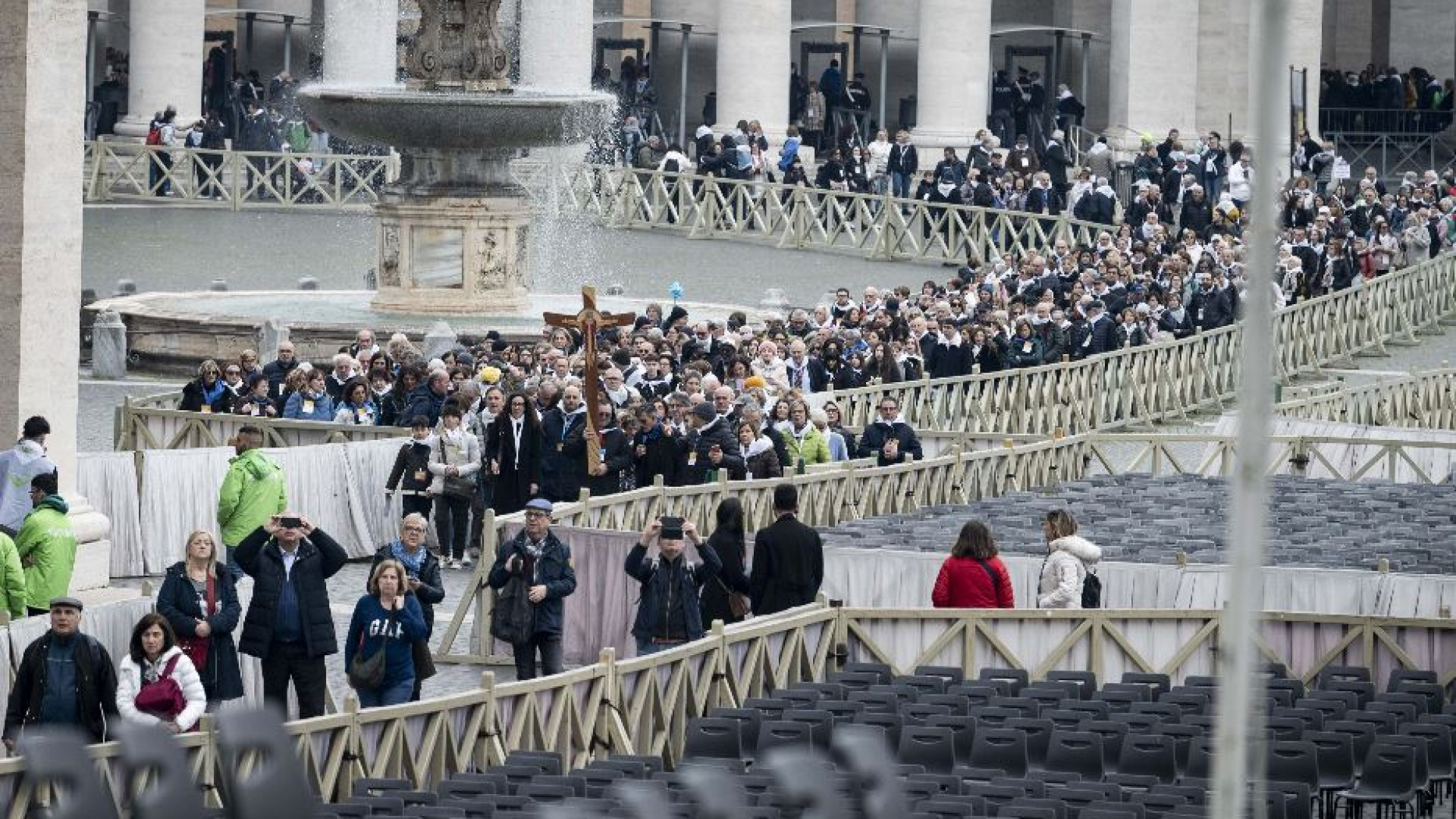 Immagine di Mai schiavi delle aspettative, la vita ha sete di un pozzo profondo