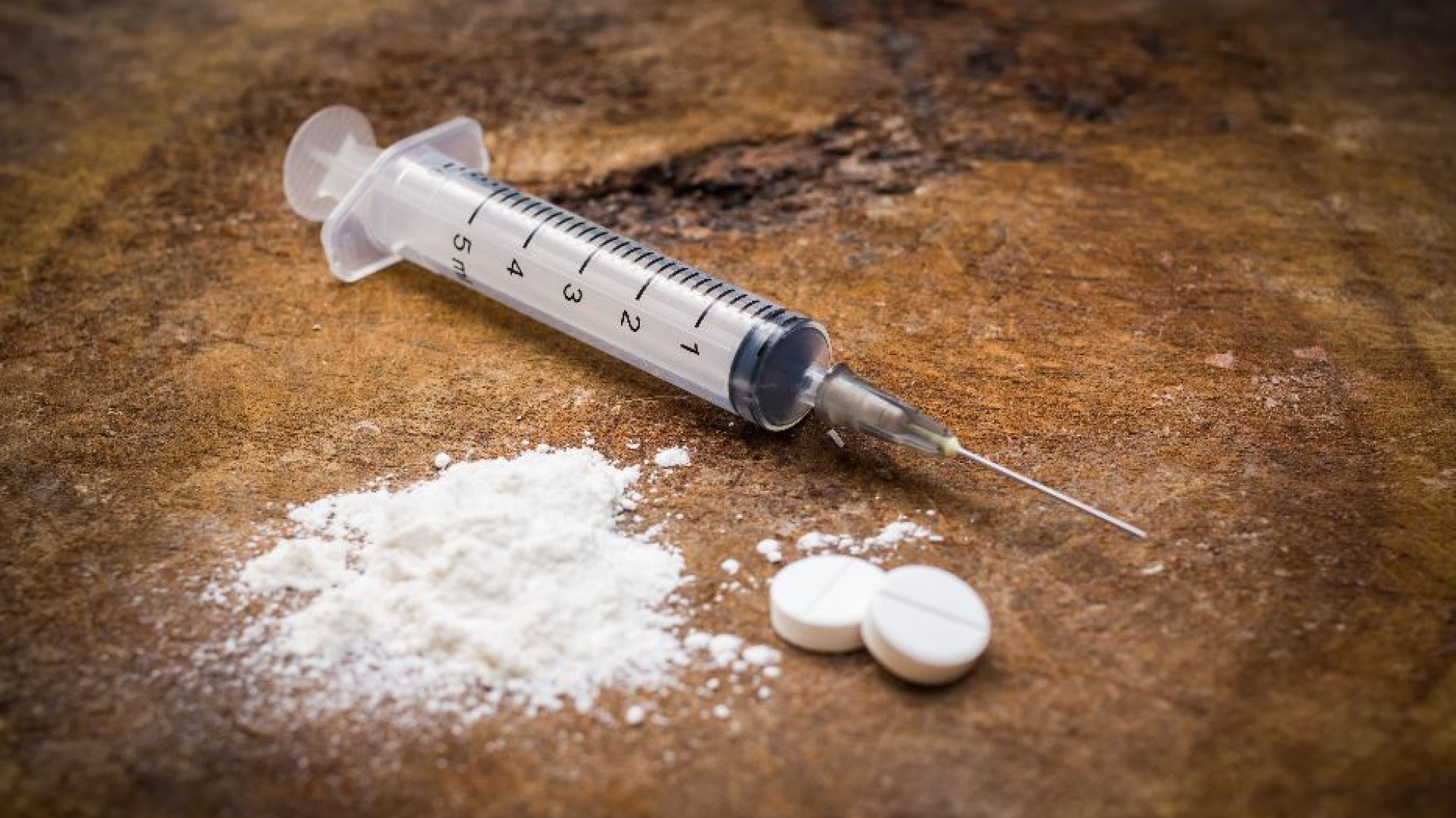Immagine di L'eroina c'è ancora. E scolpisce nuove "pietà" con madri e figli