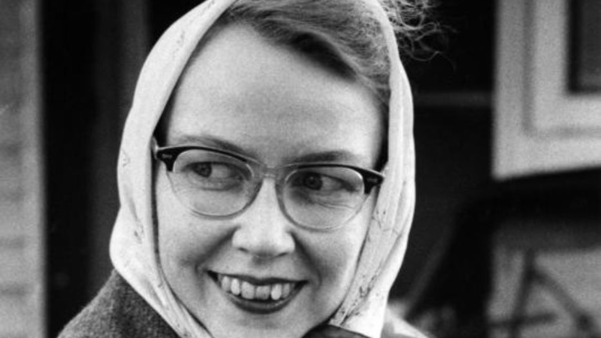 Immagine di Cento anni con Flannery O’Connor, il romanzo di una vita