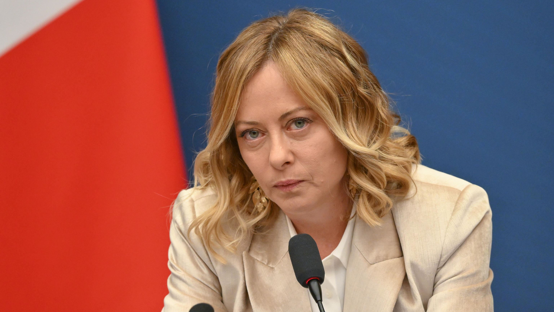 Immagine di Meloni: «No a lettera scarlatta su Musk». Rizzi a capo del Dis