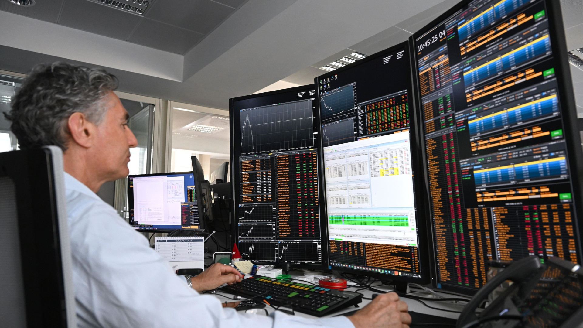 Immagine di Elezioni e tassi alti, Borse in caduta: la volatilità spaventa gli investitori