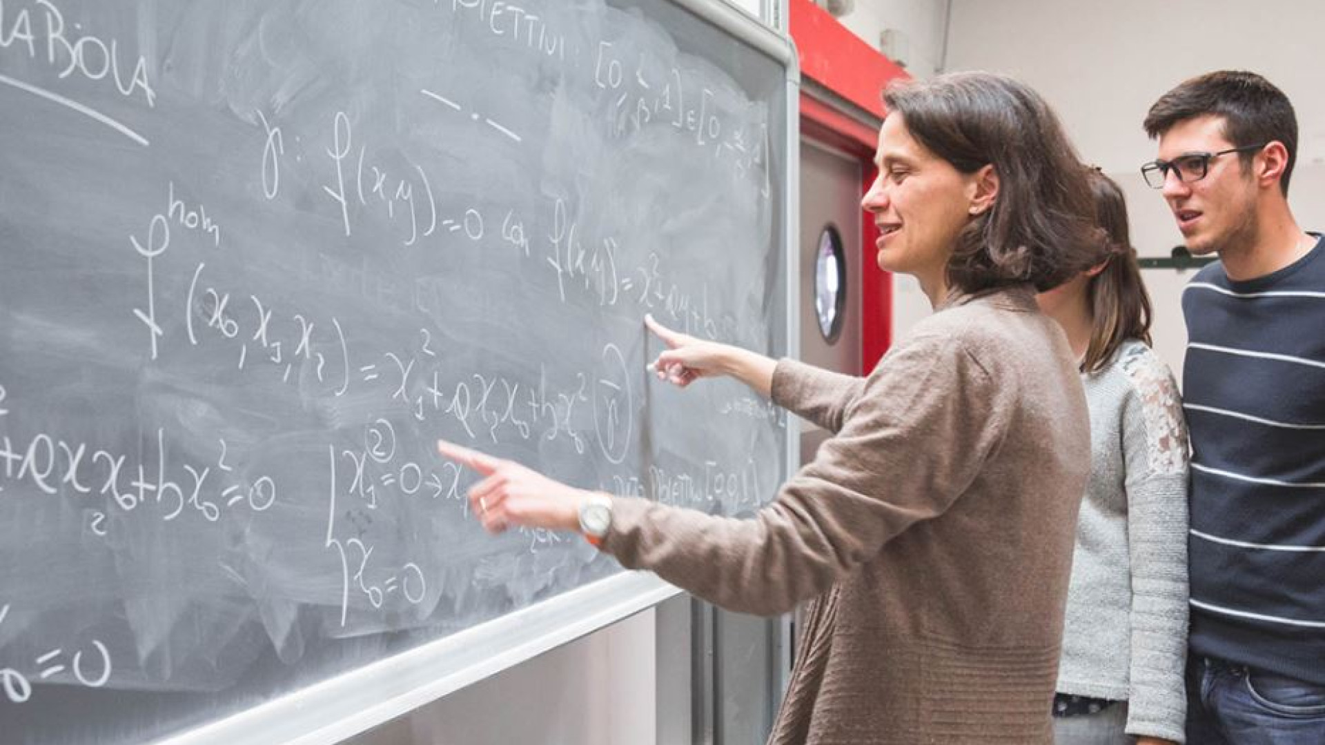 Immagine di Scuola, concorsi per 30mila insegnanti. Tra le prove la lezione simulata