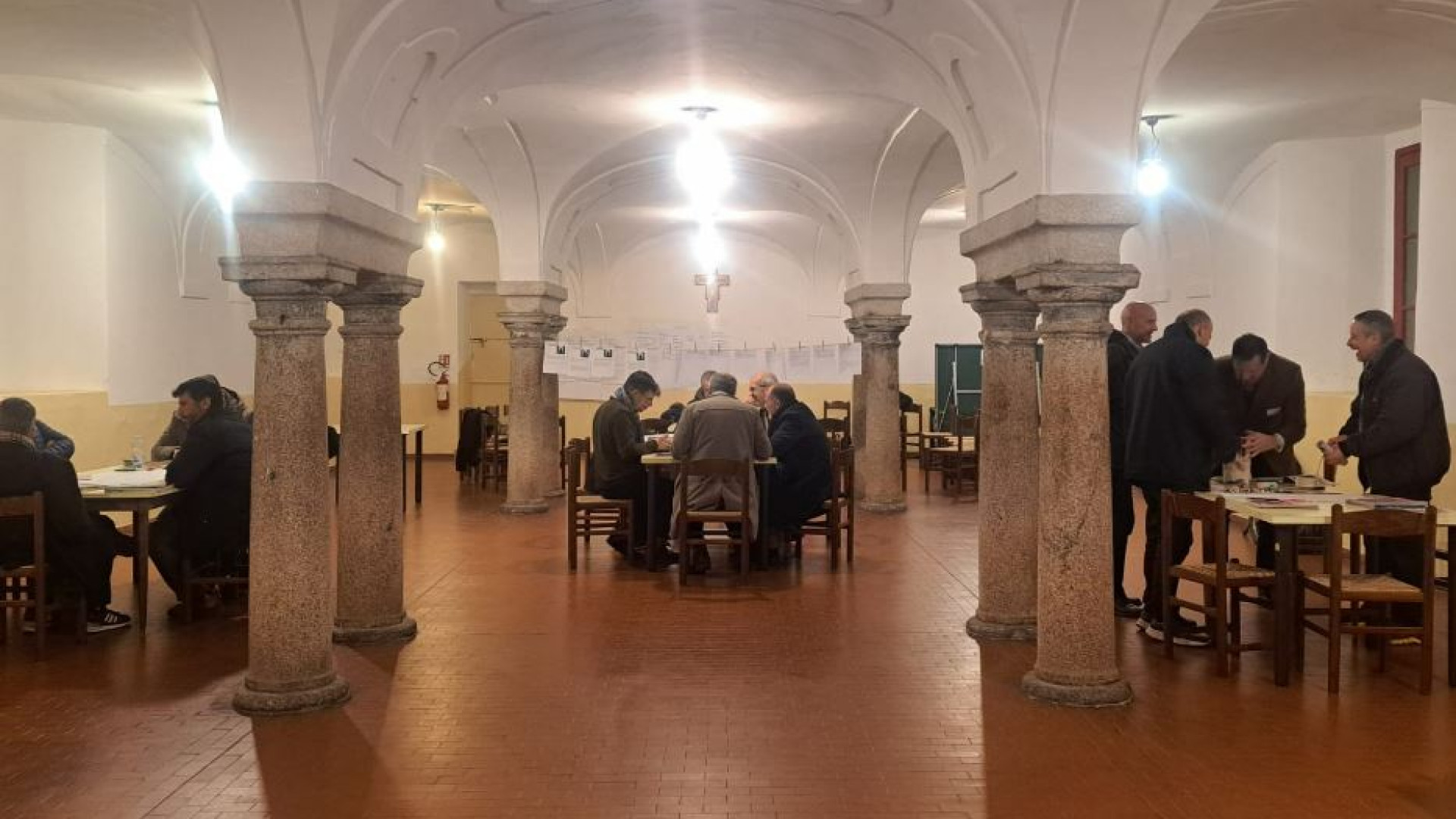 Immagine di Disorientati, presenti, impauriti. Cosa stanno cercando 18 padri