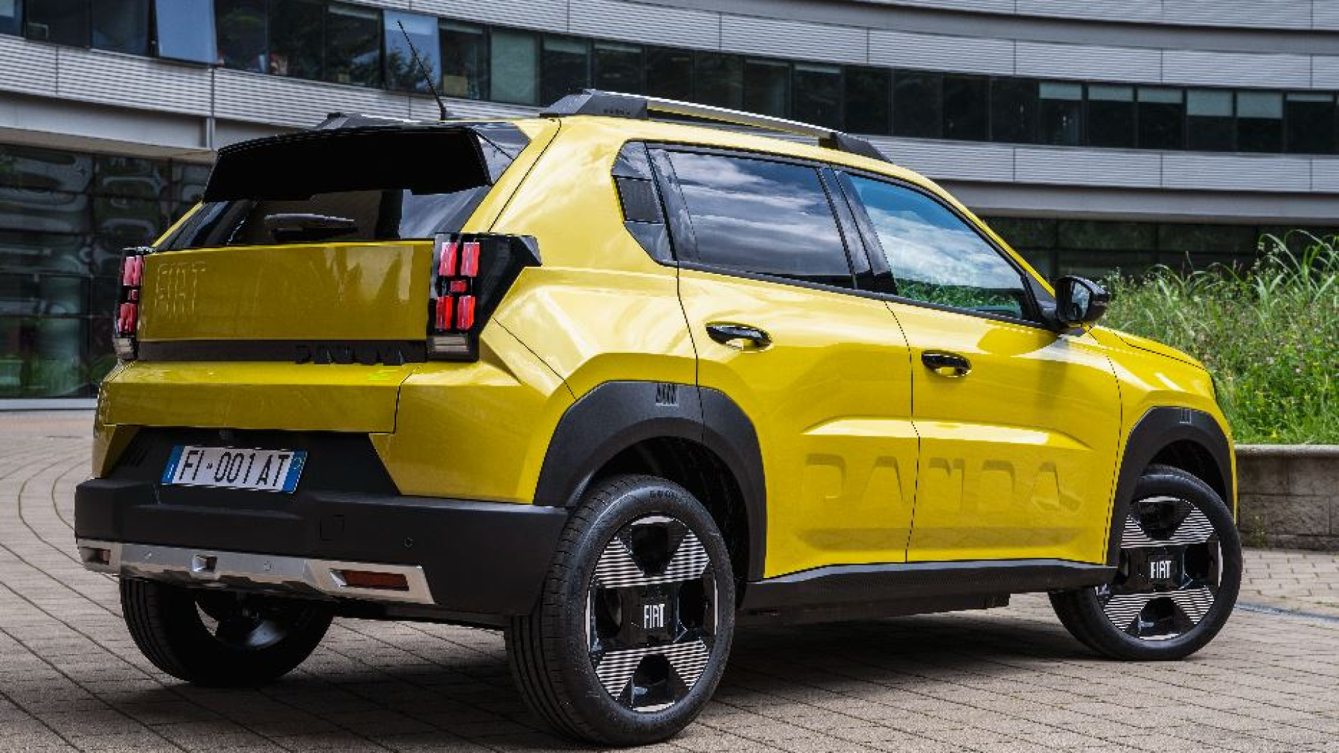 Immagine di Arriva Fiat Grande Panda: ecco com'è e quanto costa