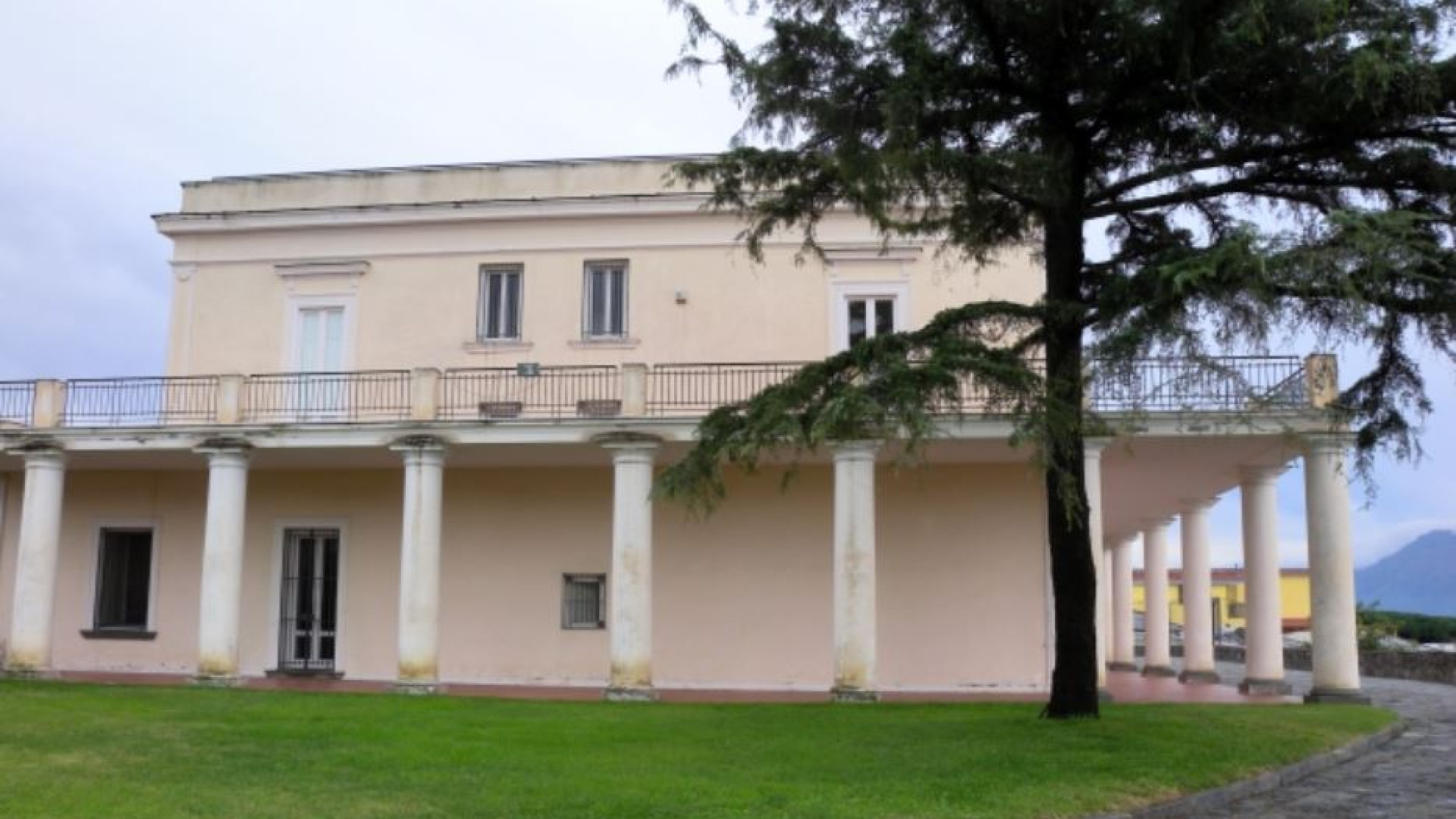 Immagine di Museo dei trenini nella Villa delle Ginestre di Leopardi: ma la poesia dov'è?