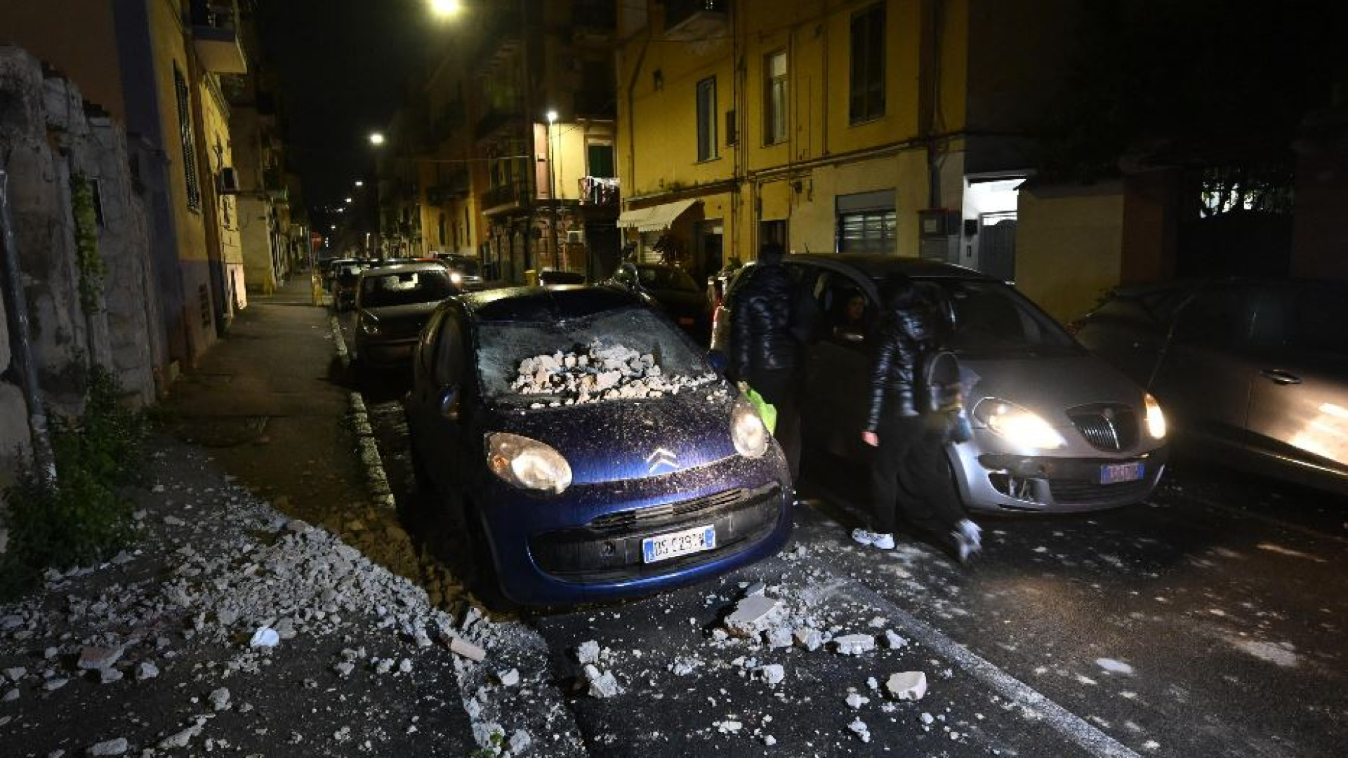 Immagine di Campi Flegrei, terremoto di magnitudo 4.4 nella notte. Paura e panico a Napoli