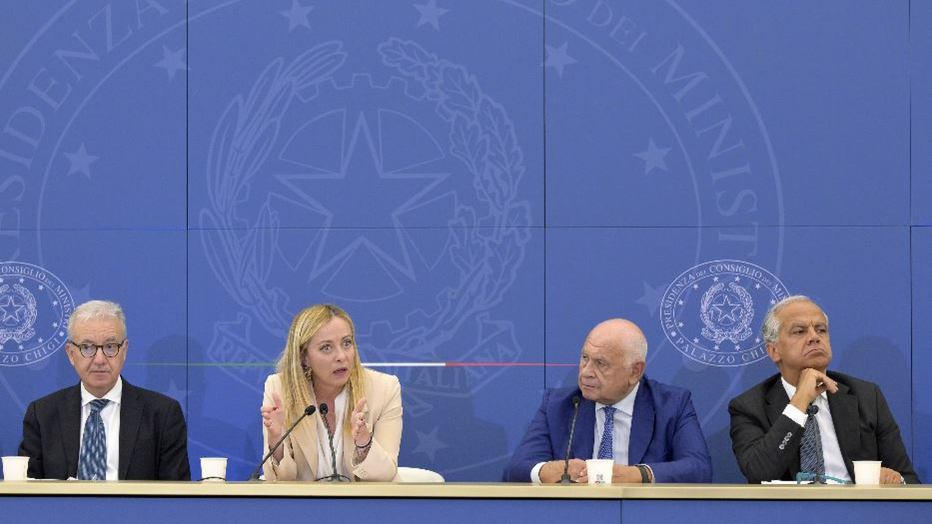 Immagine di Il caso Almasri paralizza le Camere