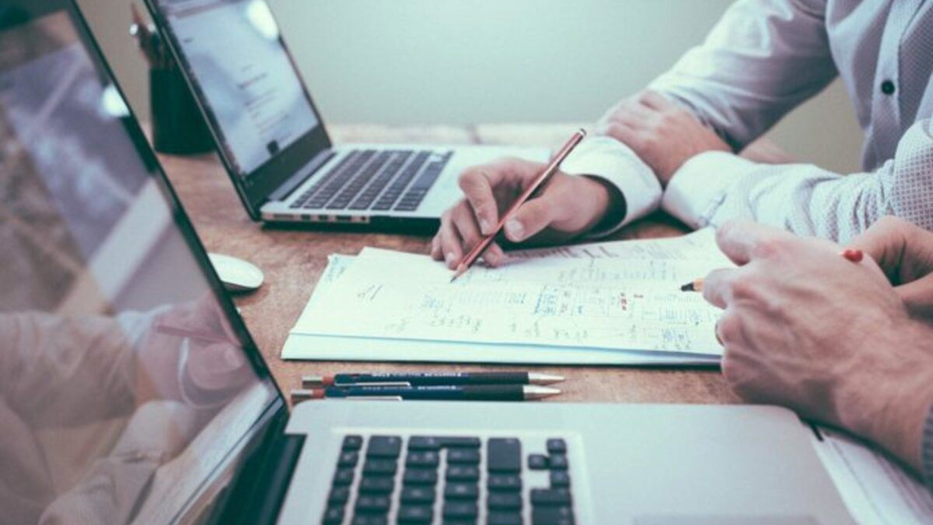 Immagine di Recuperare il senso del lavoro per costruire quella barca comune