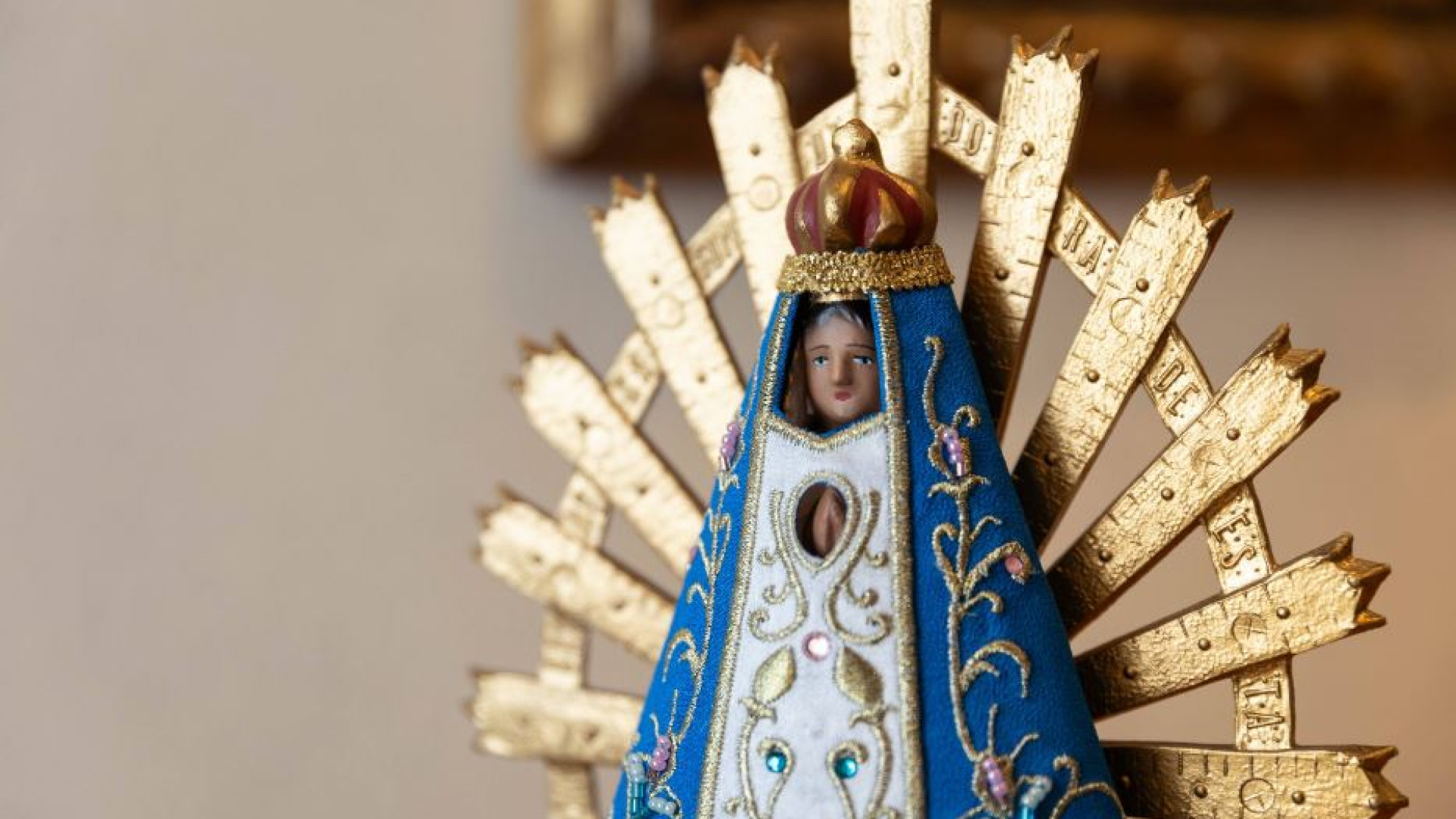 Immagine di L'ultimo dono alla rettrice della Cattolica: una piccola Madonna di Lujan