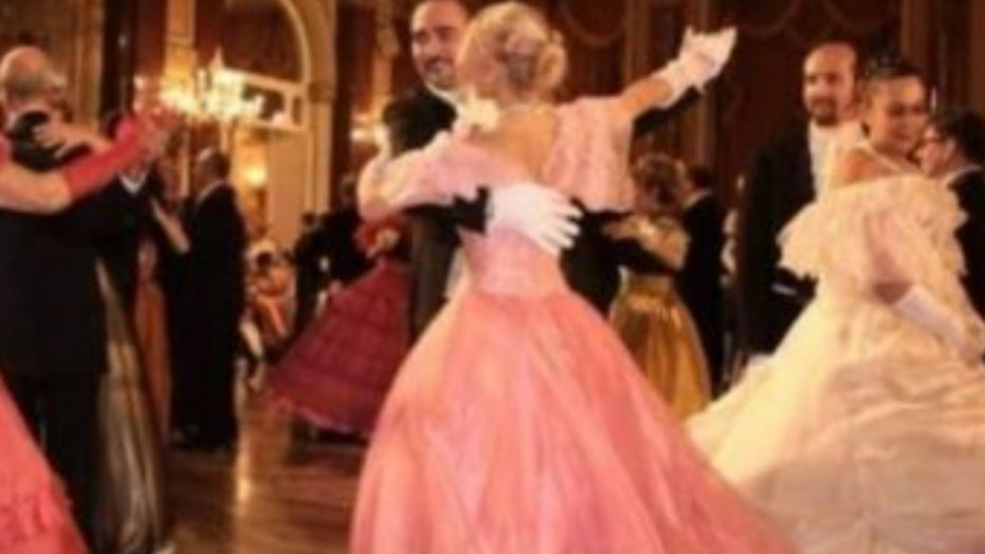 Immagine di Il gran ballo che fa parlare Roma col resto del mondo (e la Russia)