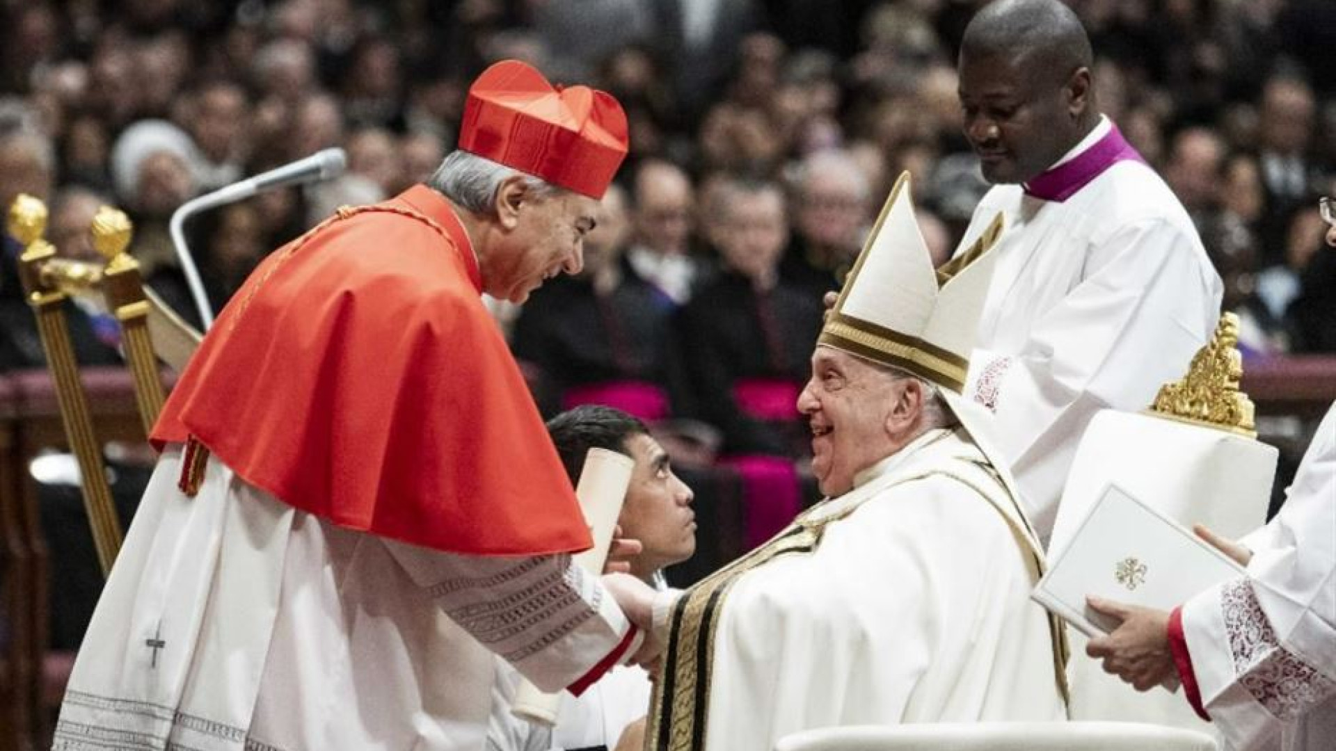 Immagine di Il Papa ai pellegrini di Napoli: «L'amore unisce e fa crescere»